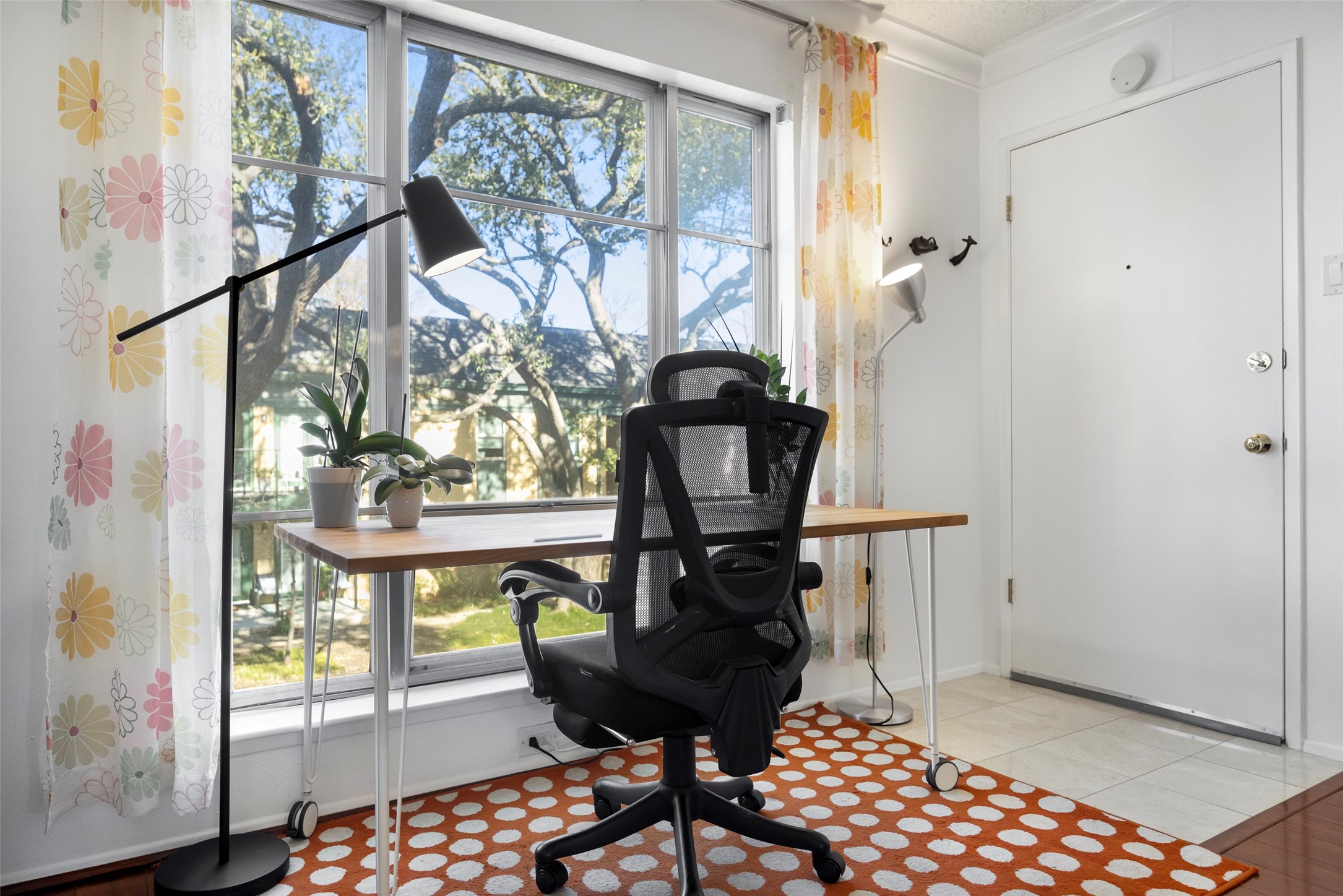 6016 E University Boulevard 220