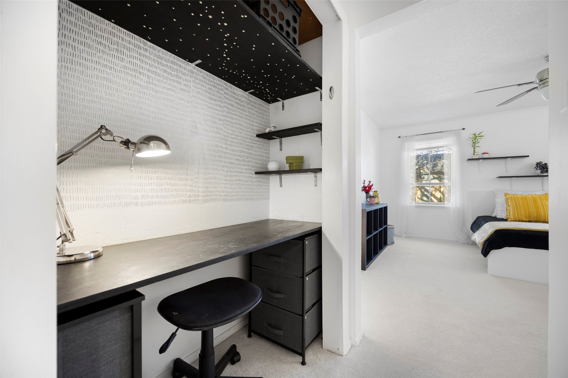 6016 E University Boulevard 220