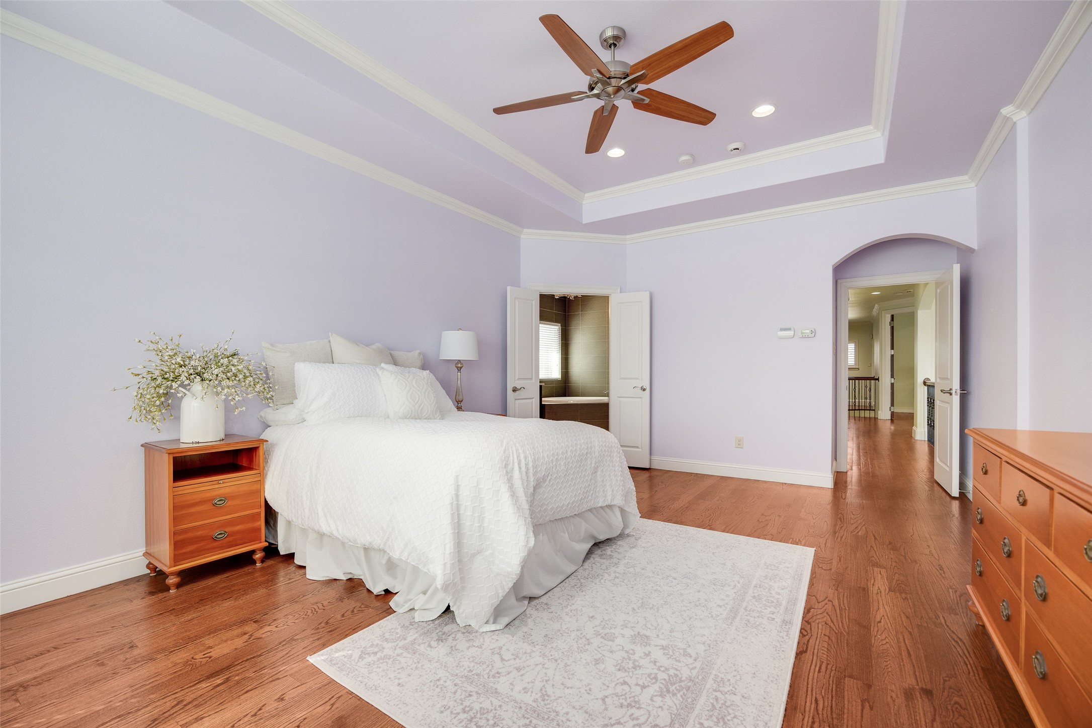 6306 Lakeshore Drive