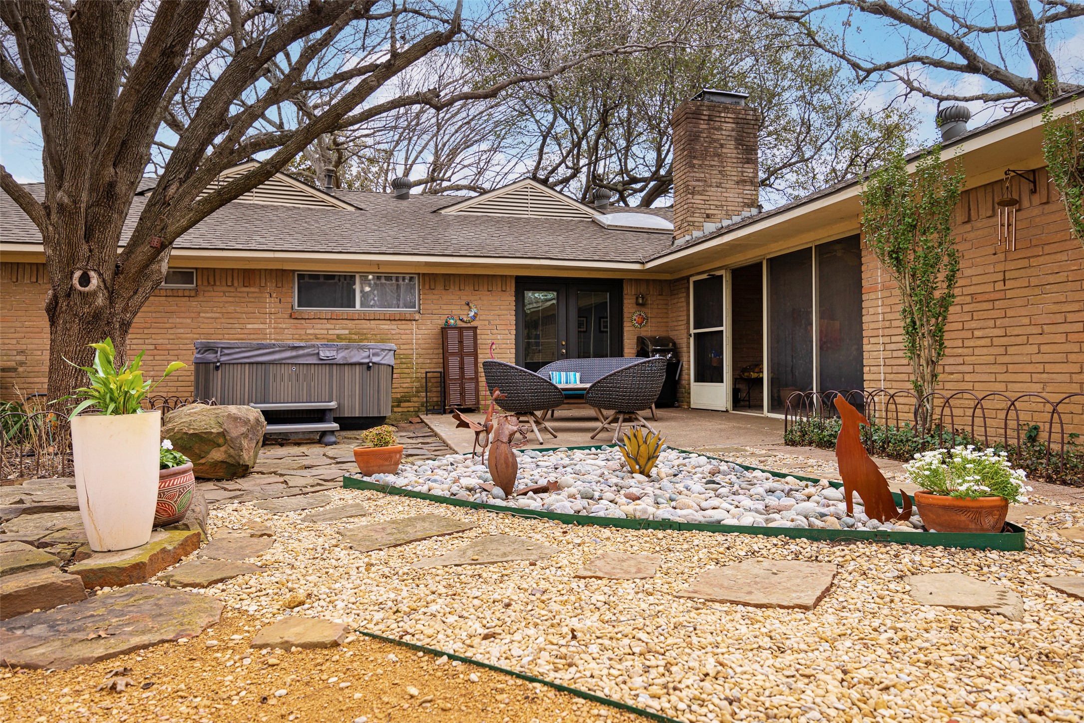3787 Vinecrest Drive