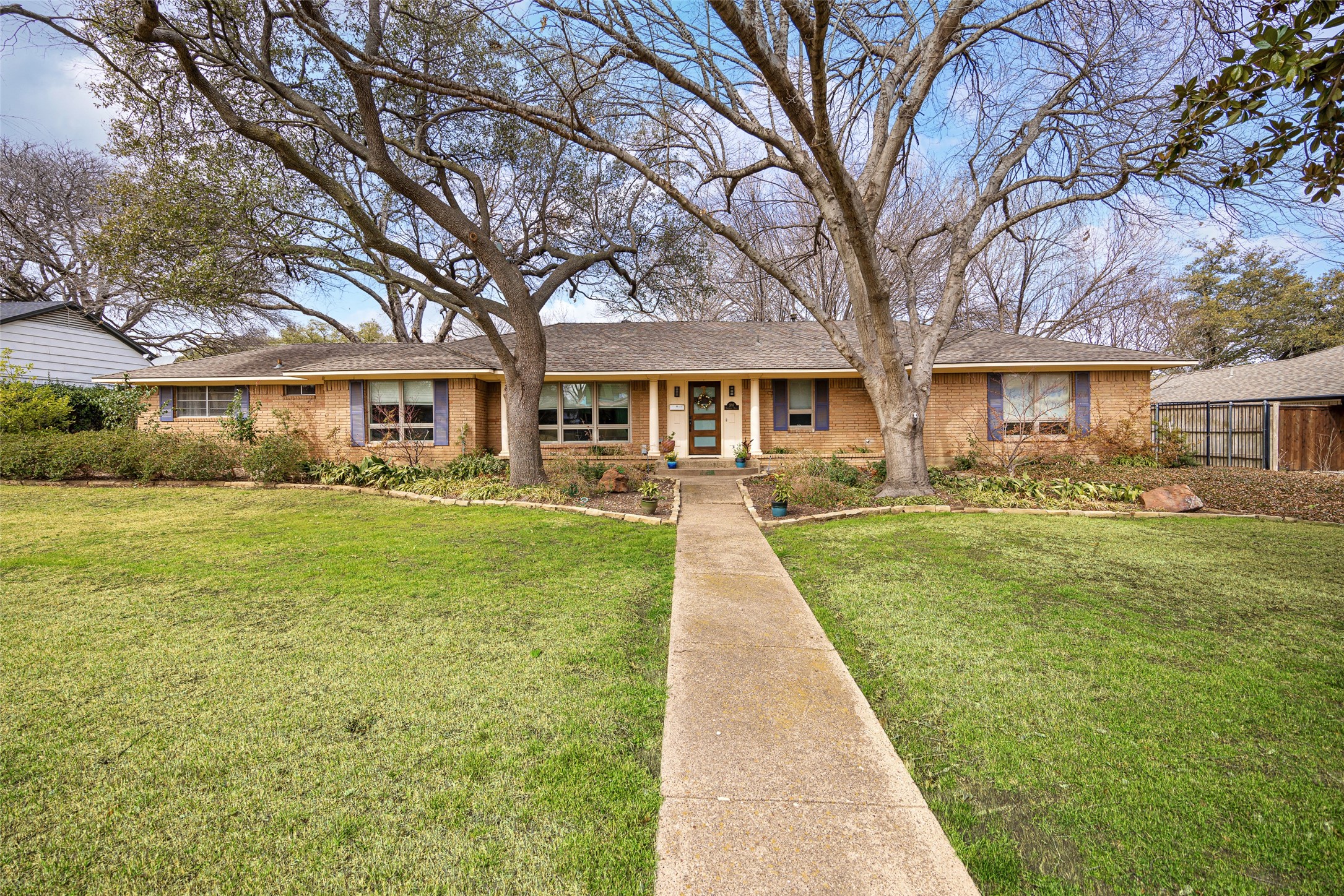 3787 Vinecrest Drive