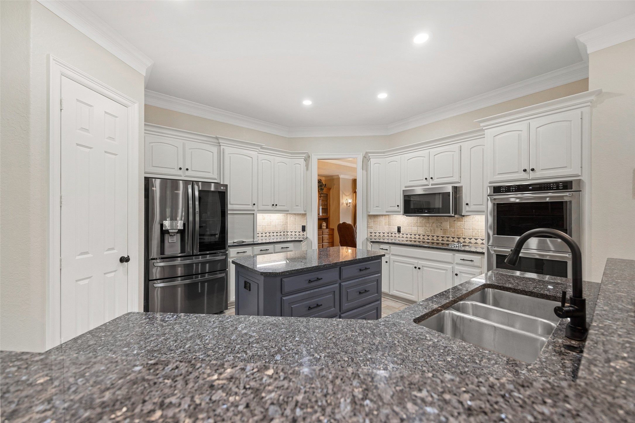 4390 Stonebridge