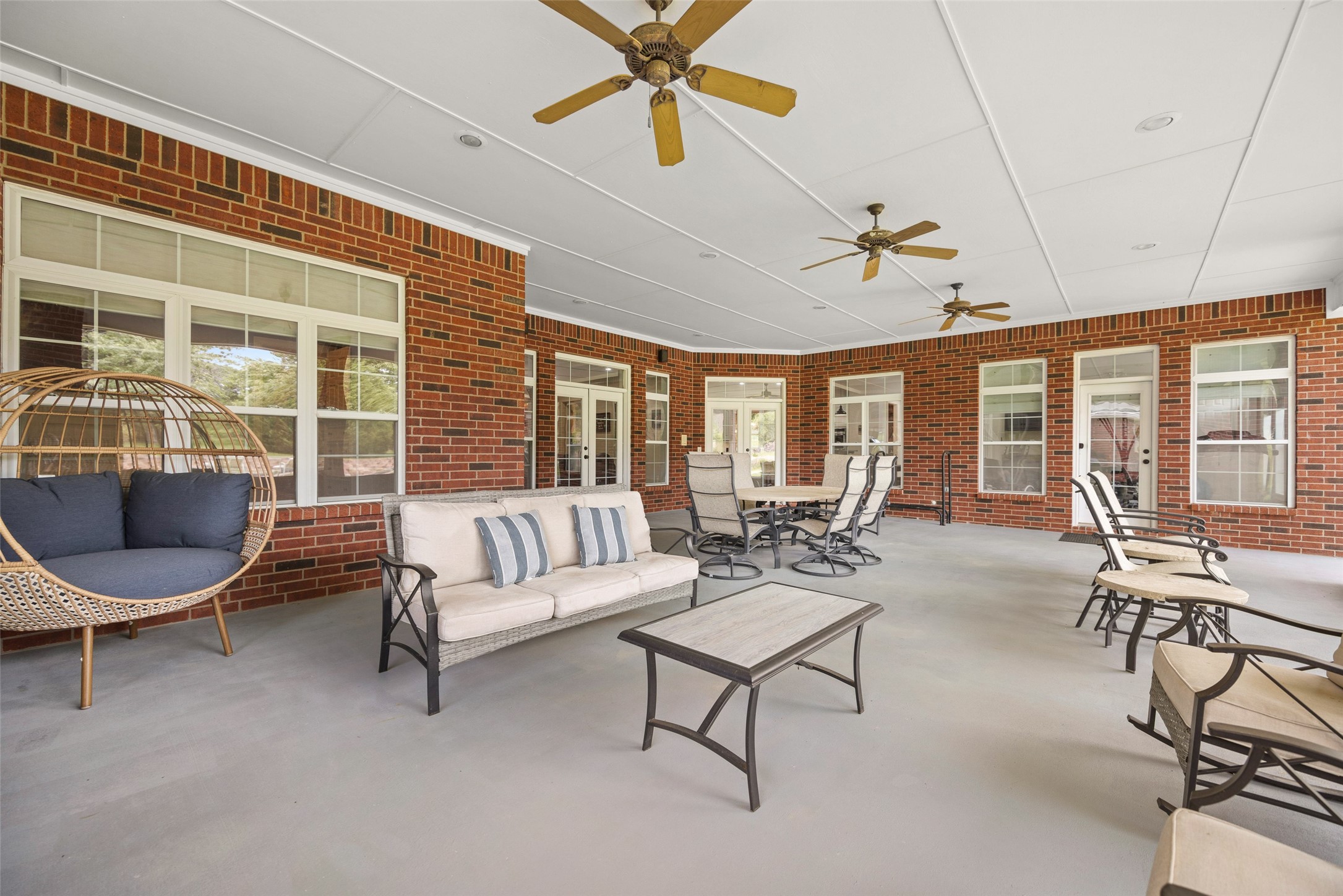 4390 Stonebridge
