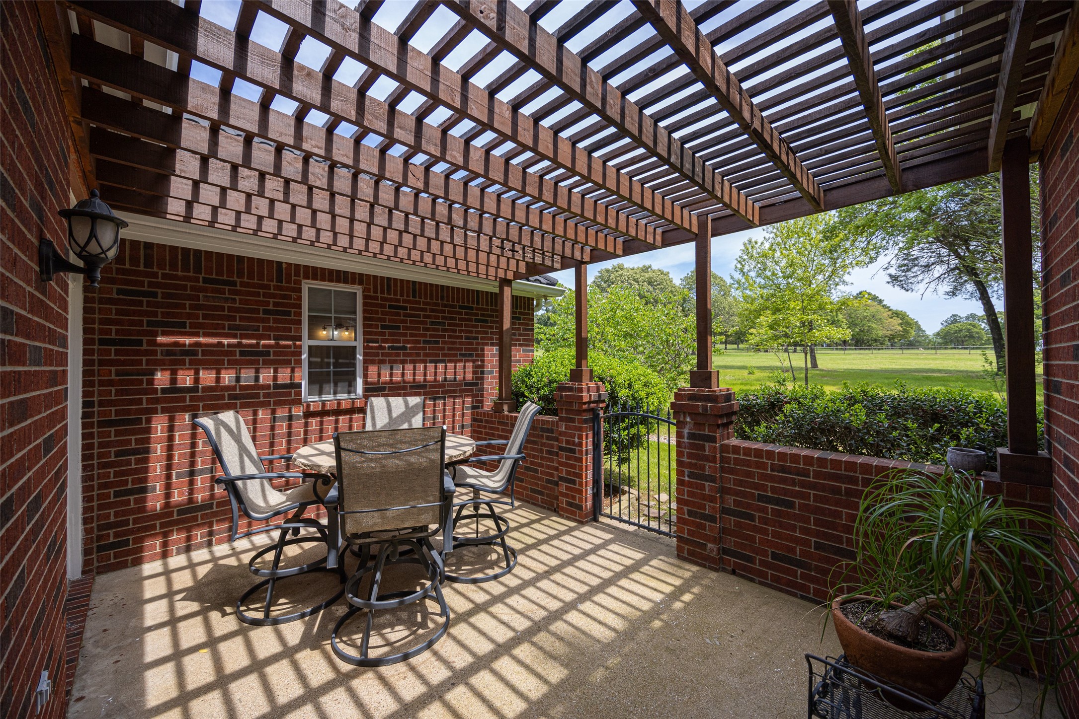 4390 Stonebridge