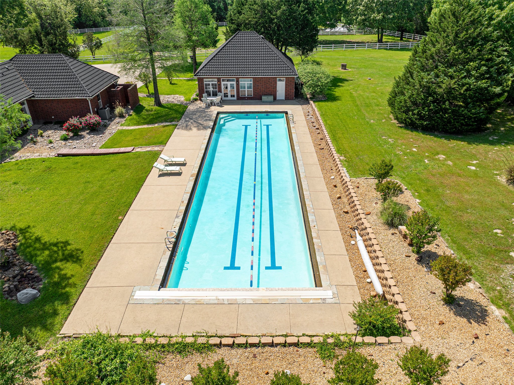 4390 Stonebridge