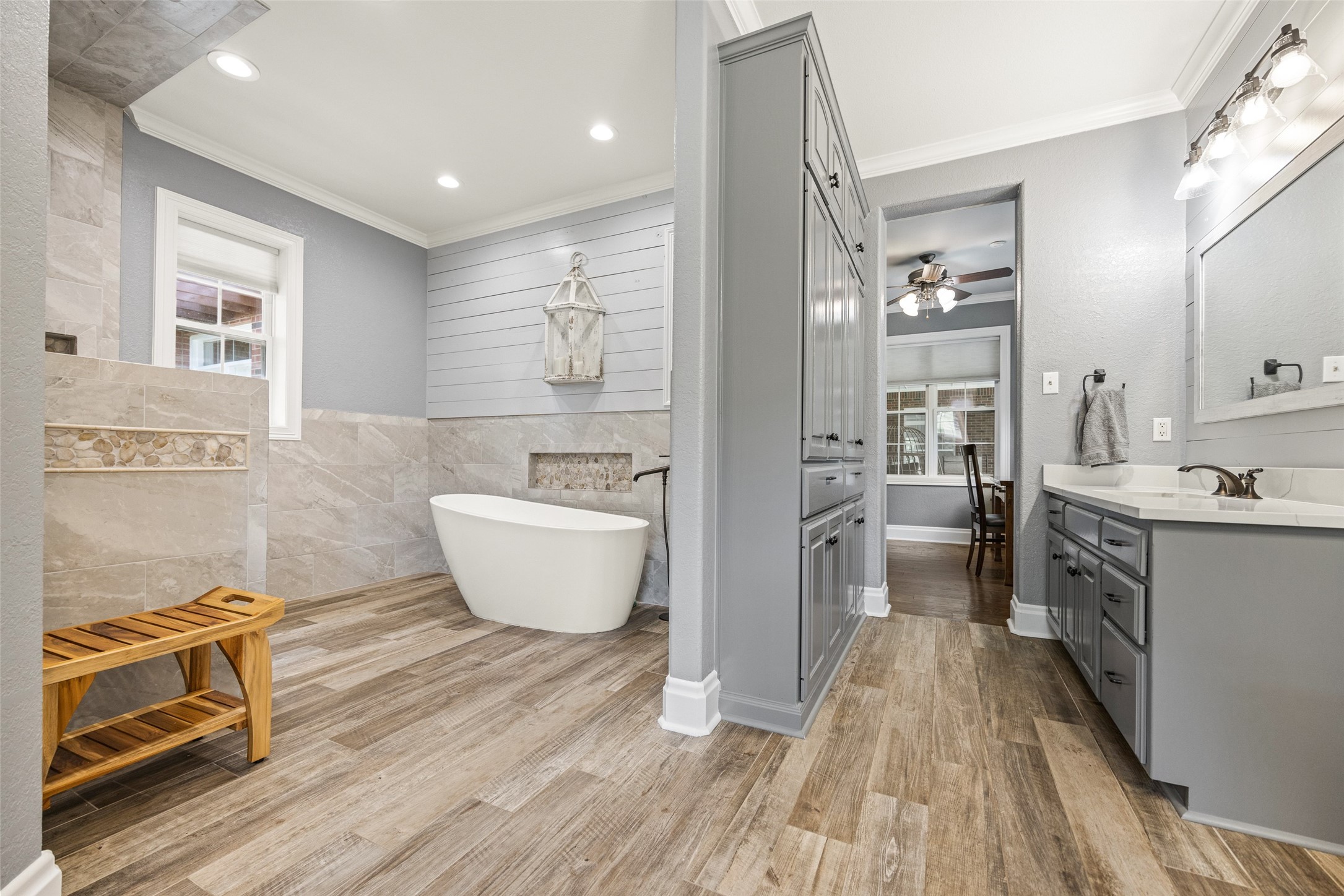 4390 Stonebridge