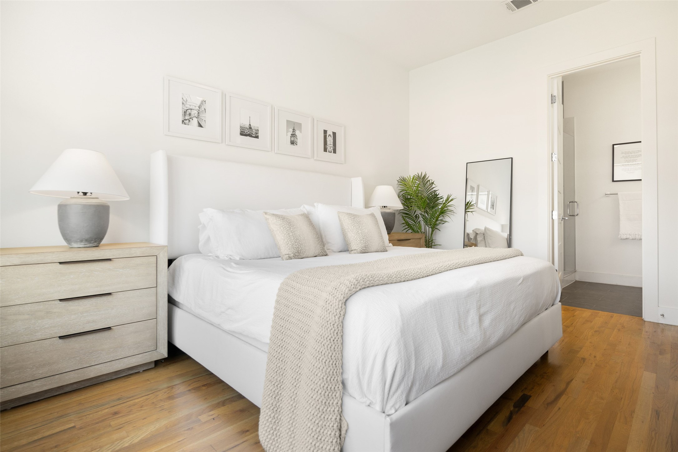 1727 Caddo Street 103