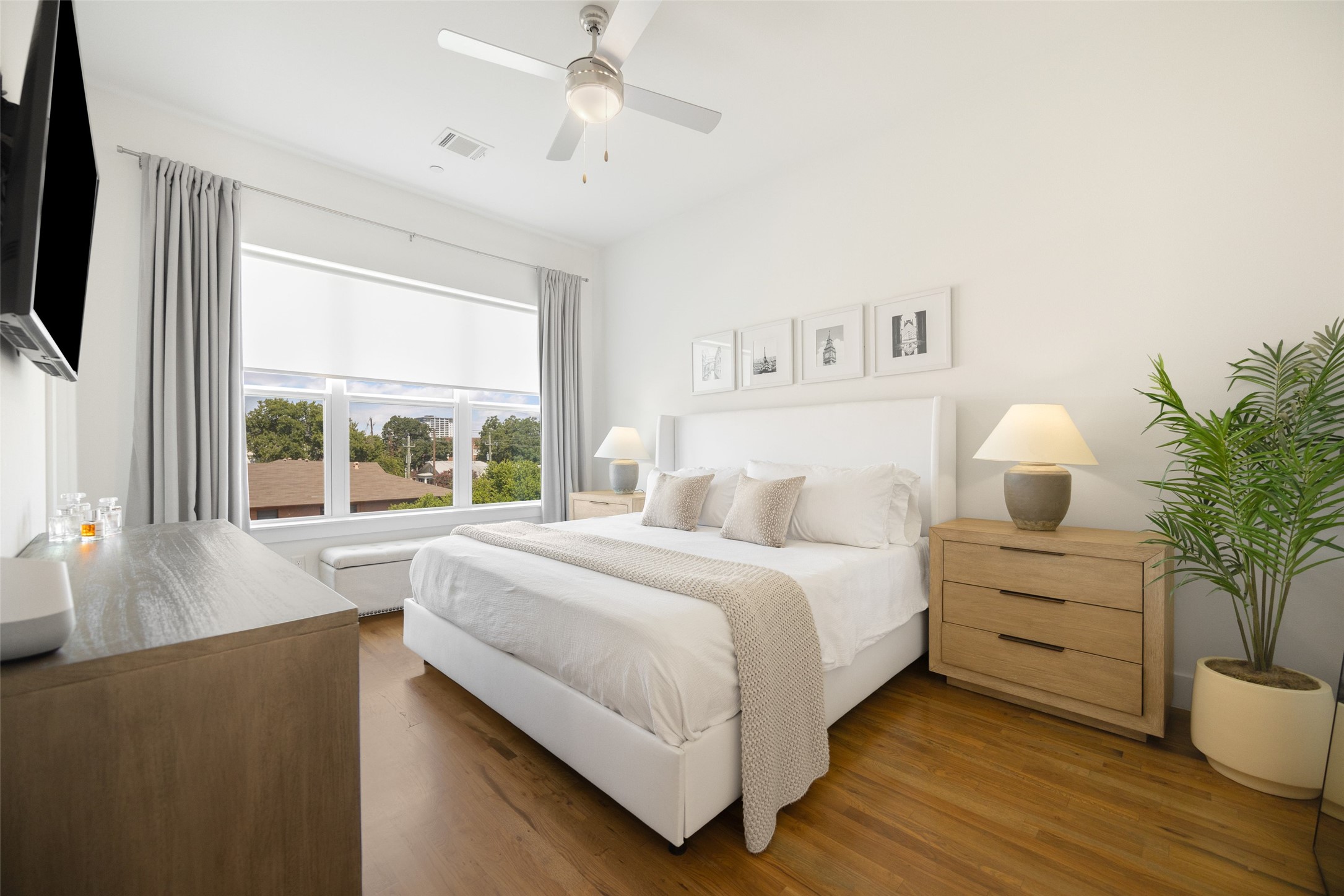 1727 Caddo Street 103