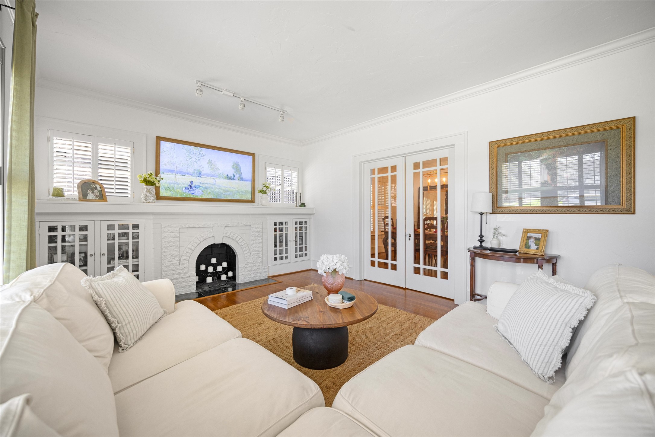 5523 Ridgedale Avenue