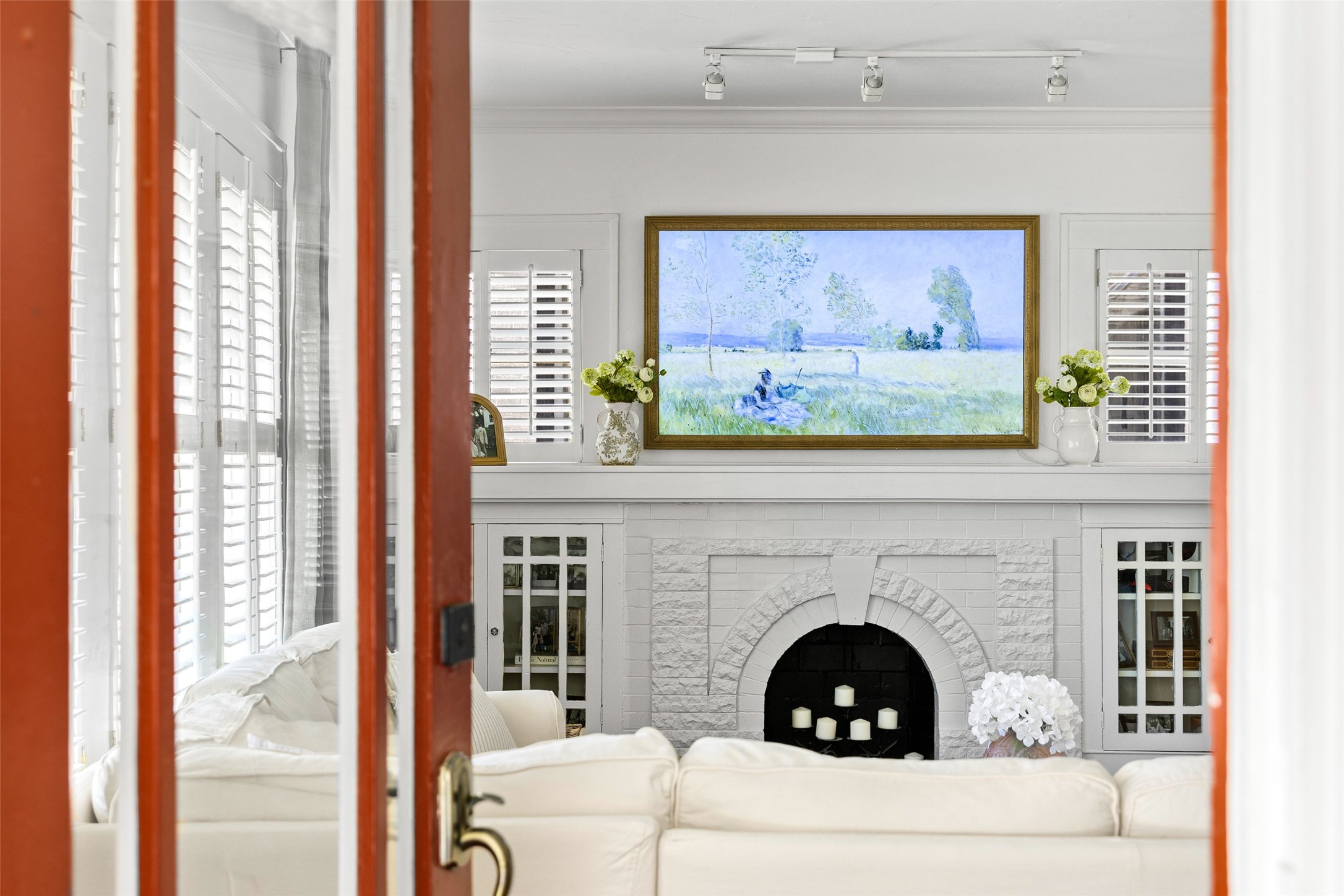 5523 Ridgedale Avenue