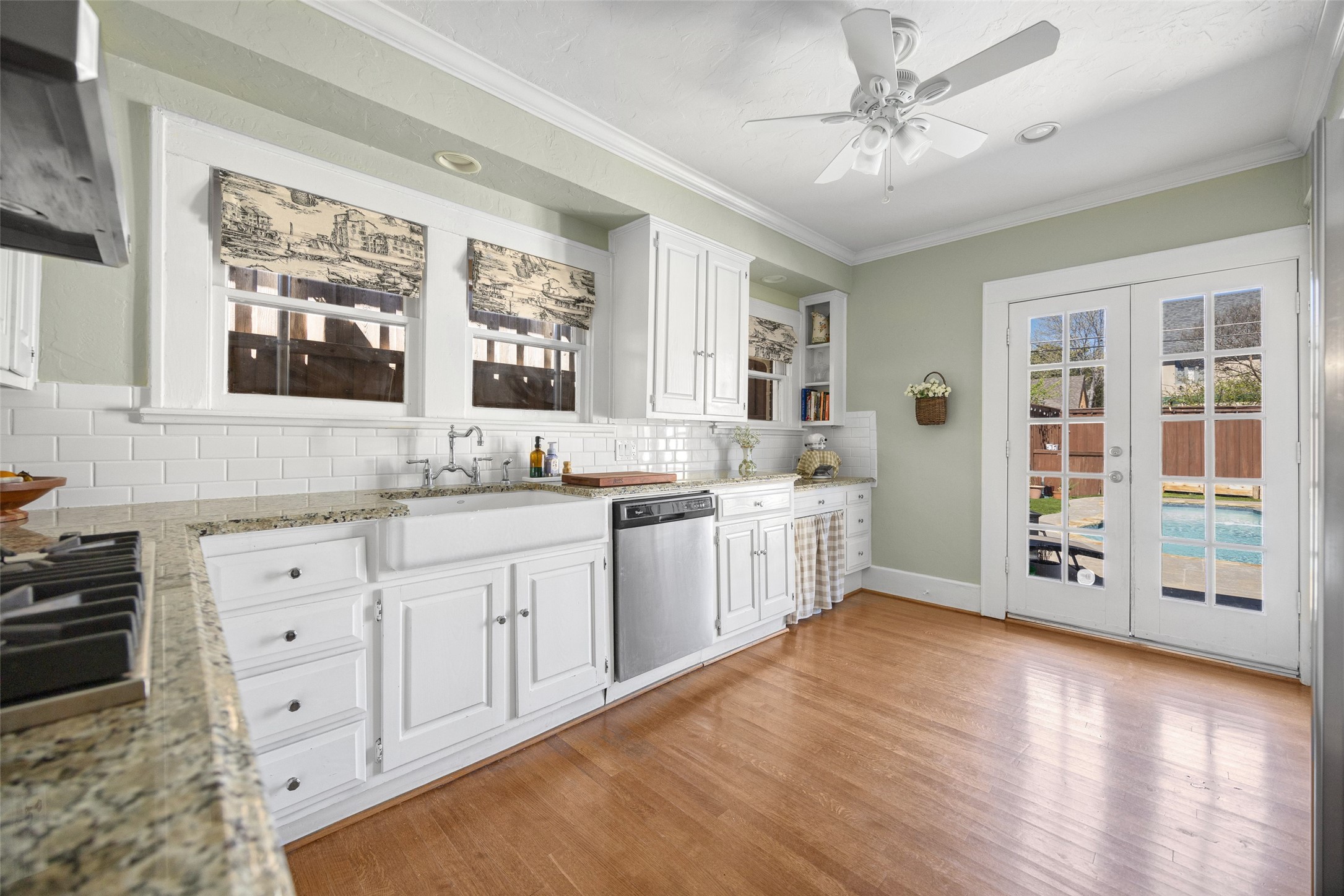 5523 Ridgedale Avenue