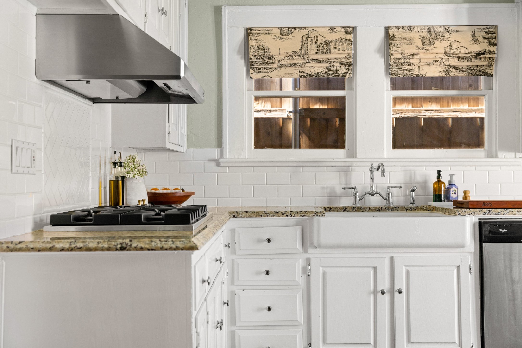 5523 Ridgedale Avenue