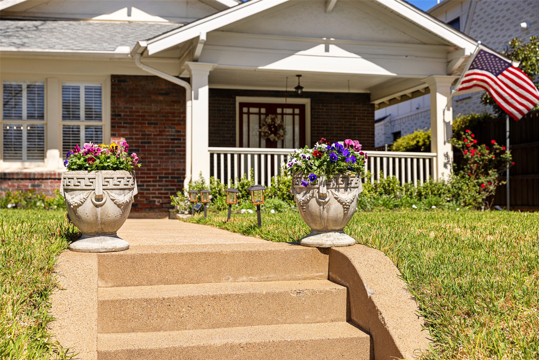 5523 Ridgedale Avenue