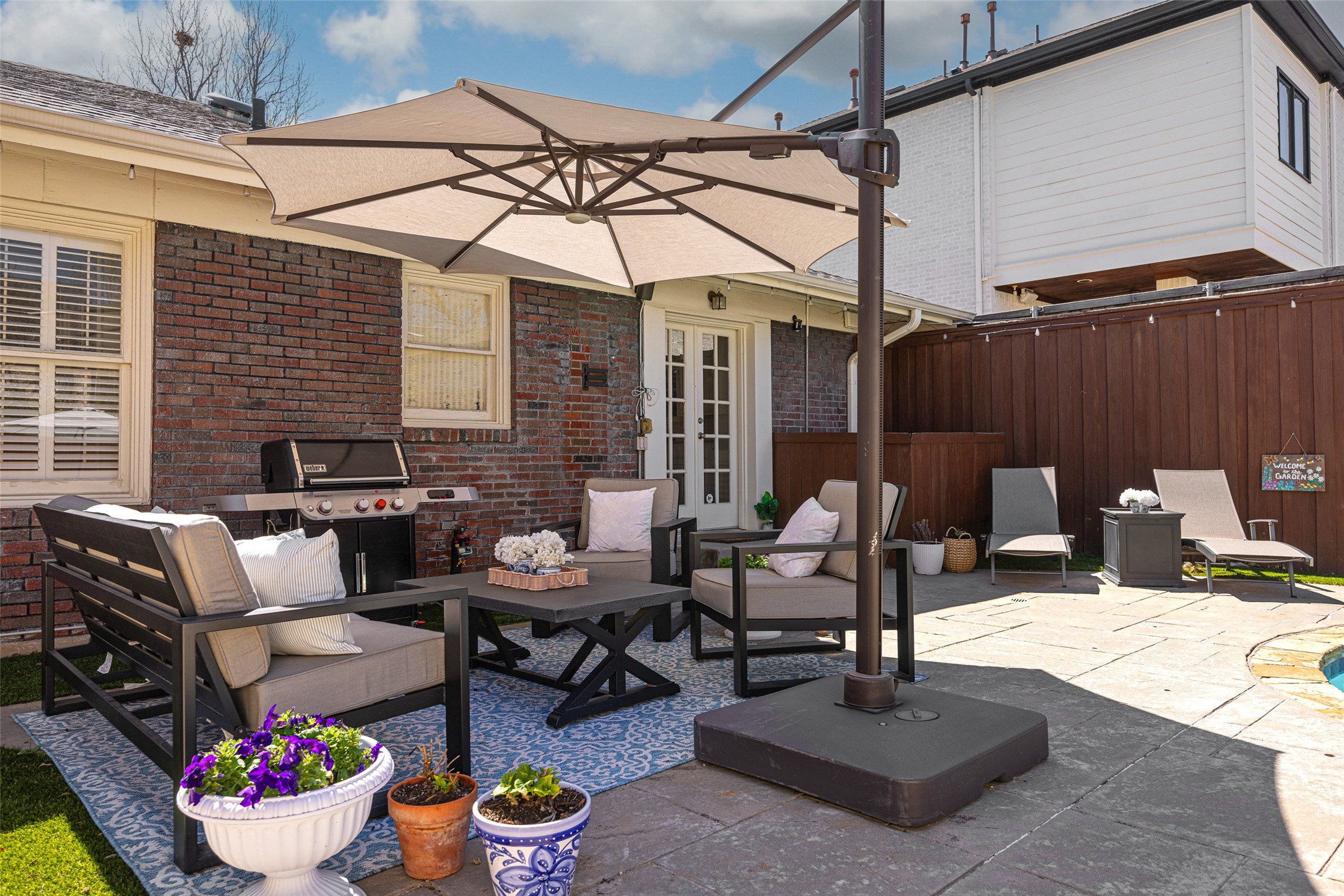 5523 Ridgedale Avenue