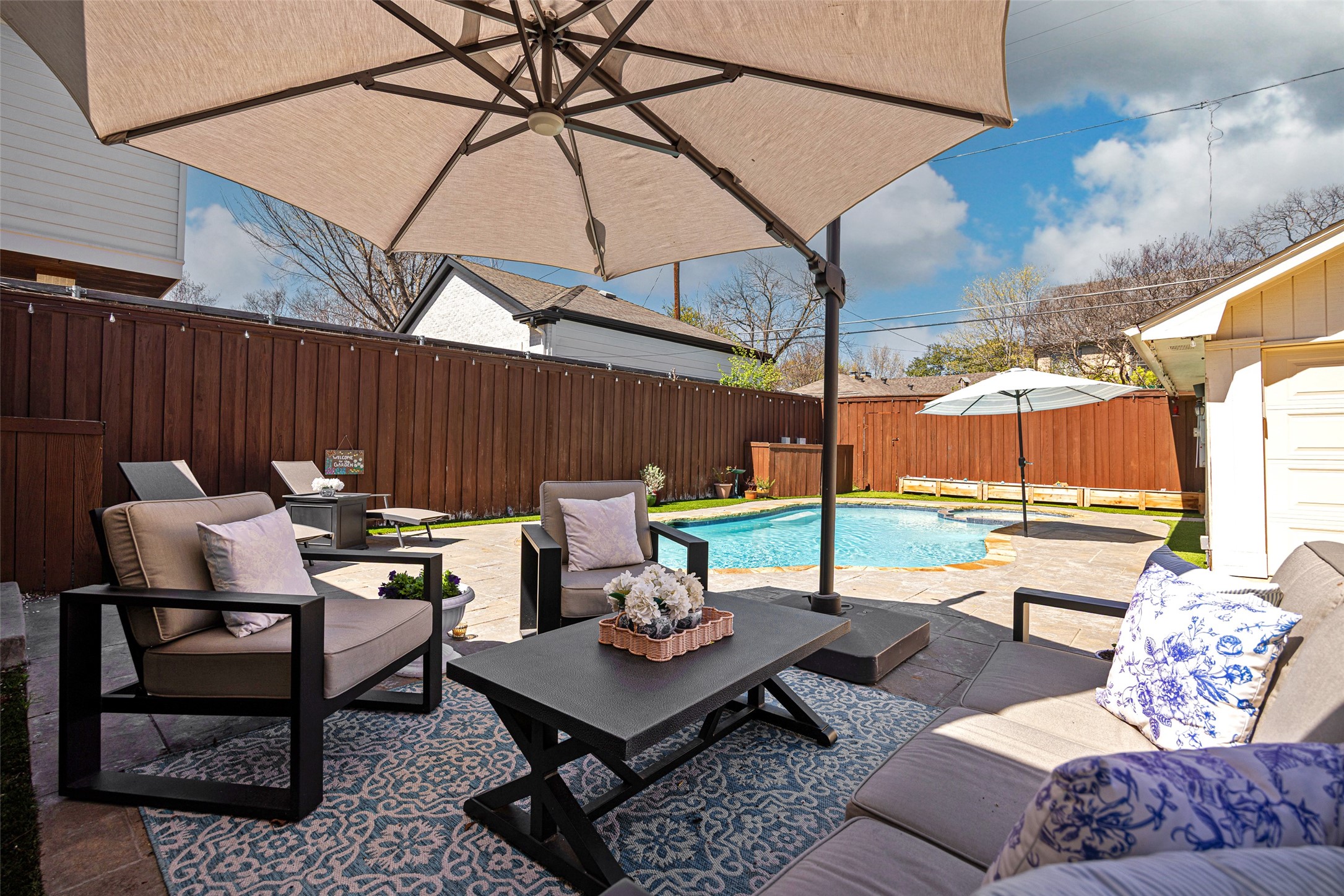 5523 Ridgedale Avenue