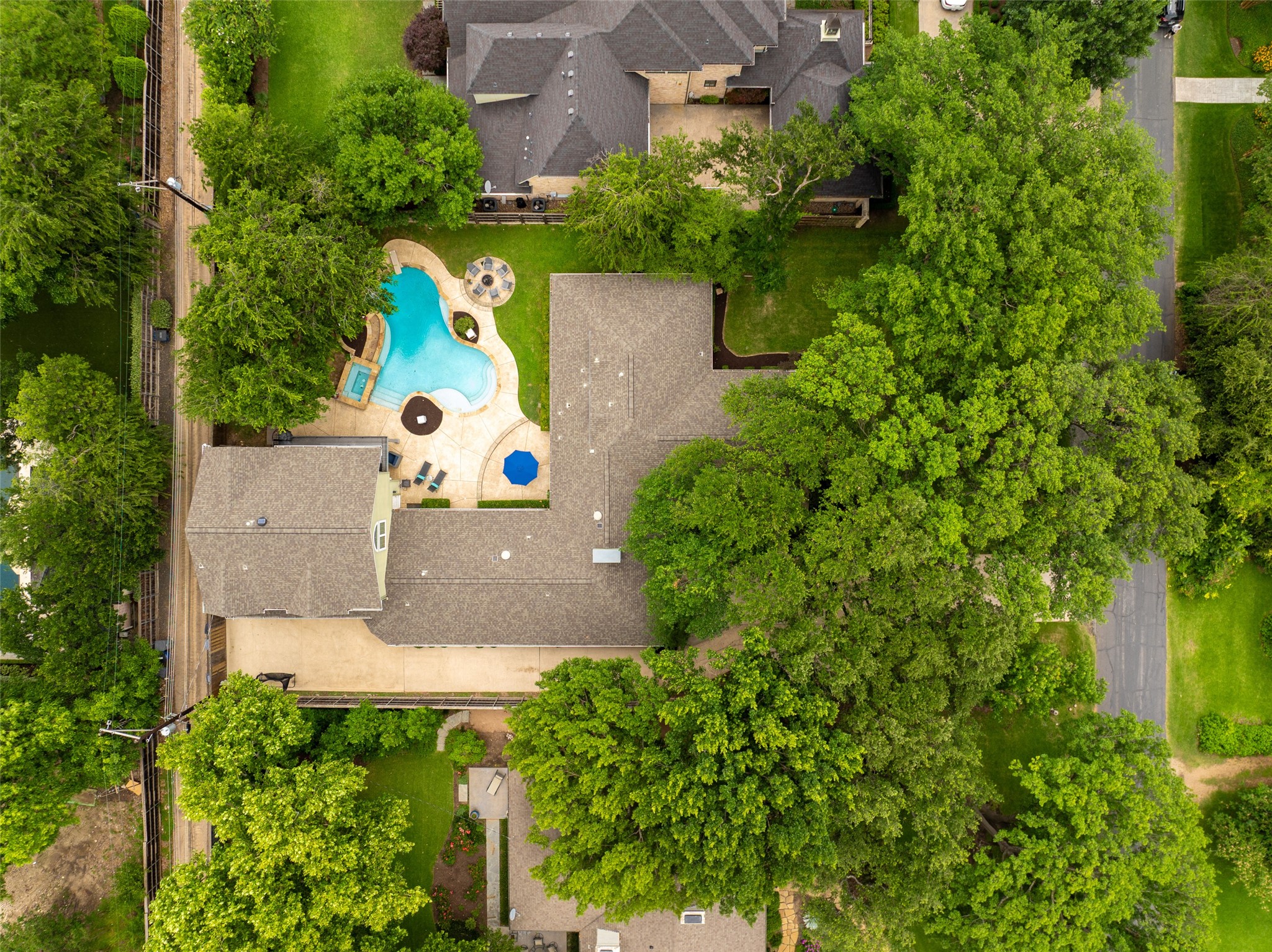 4243 Beechwood Lane