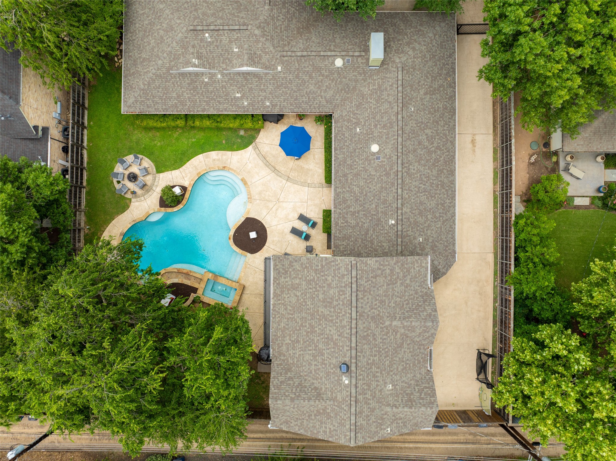 4243 Beechwood Lane