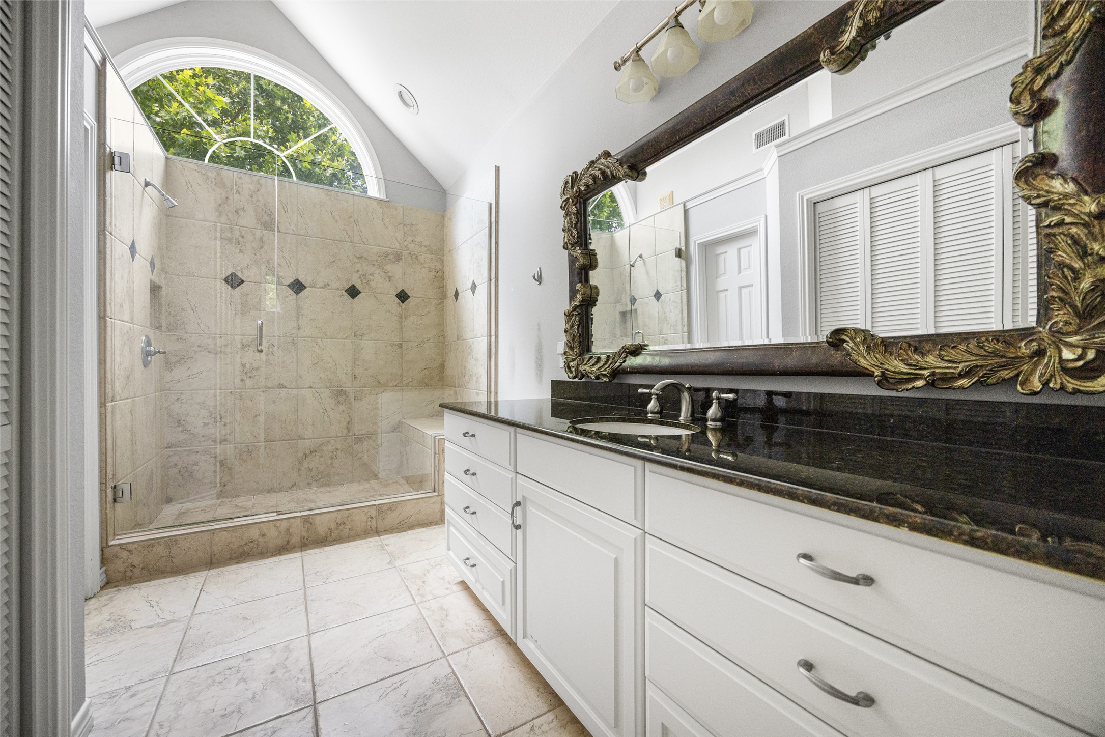 4243 Beechwood Lane