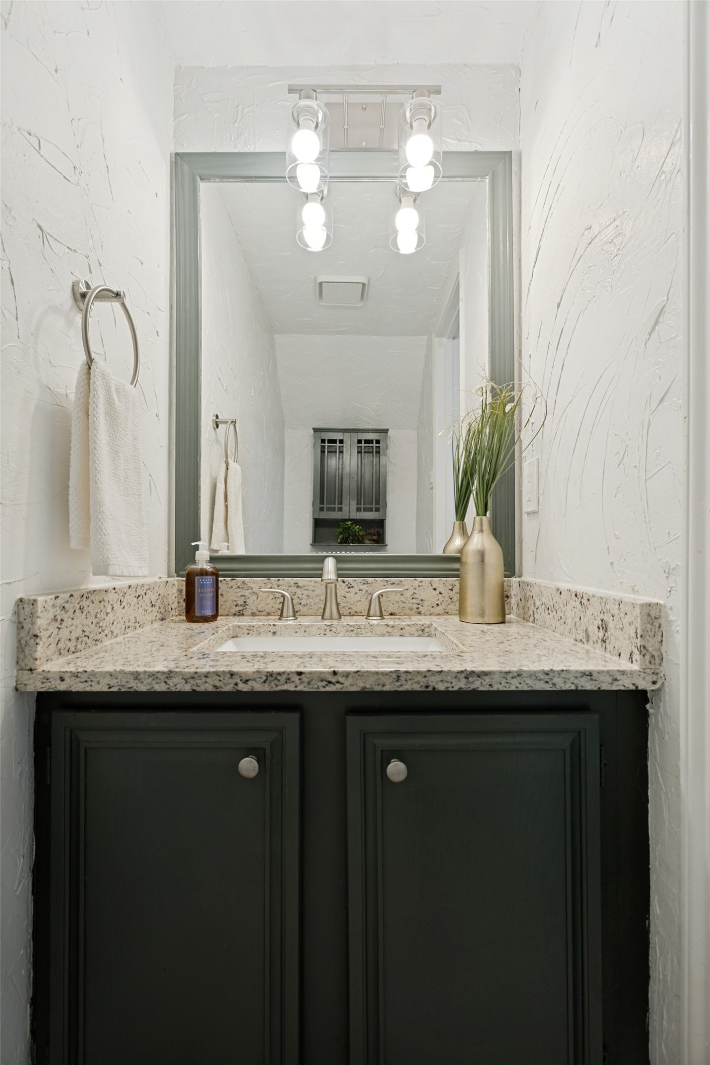 1229 Forest Cove Lane