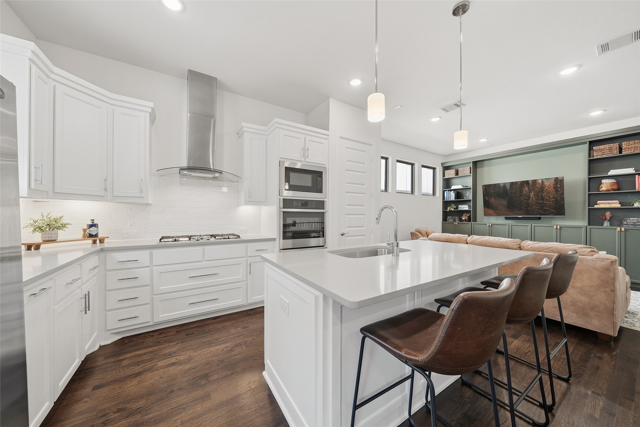 8261 Laflin Lane