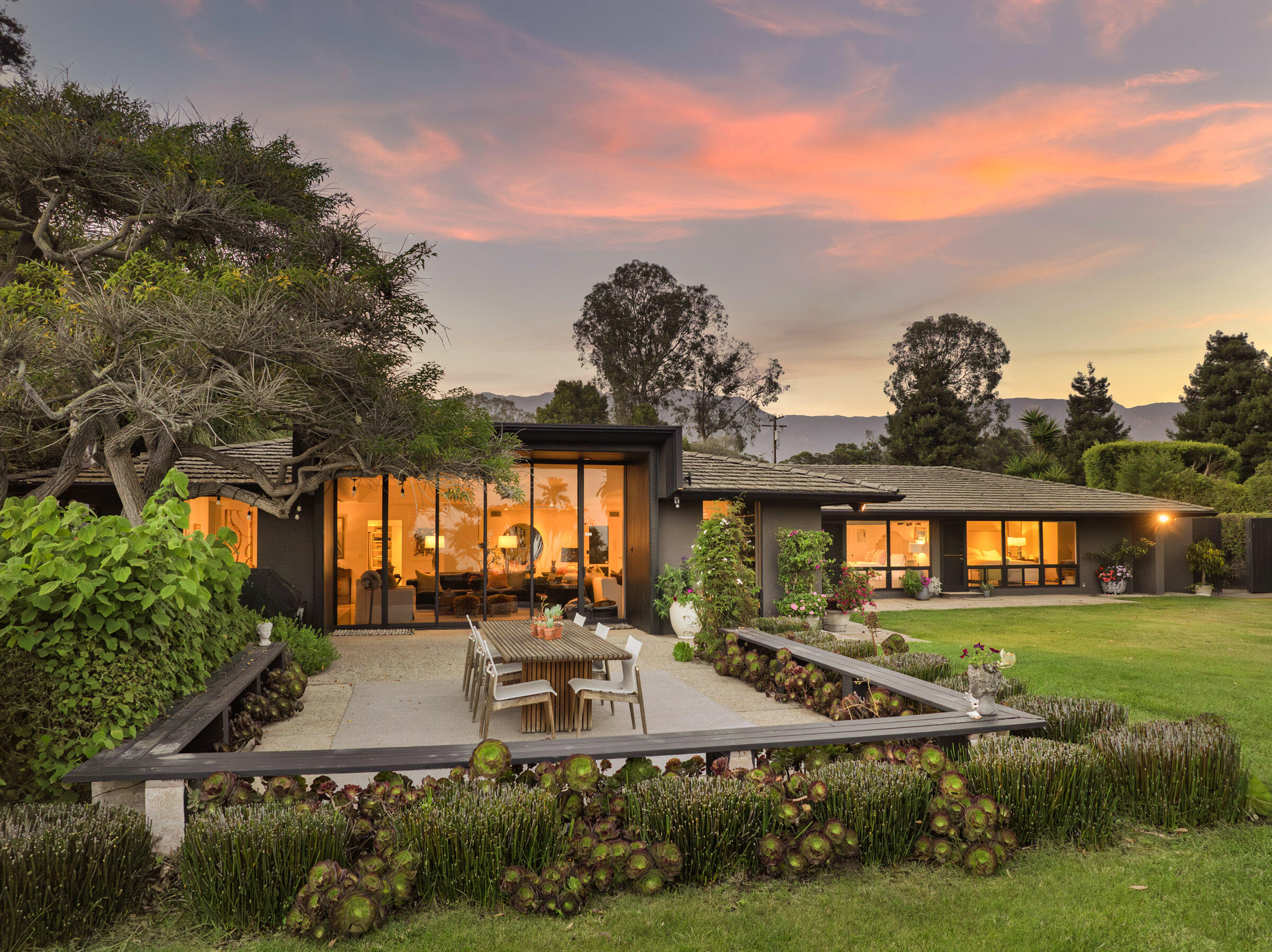 1695 Fernald Point Lane, MONTECITO