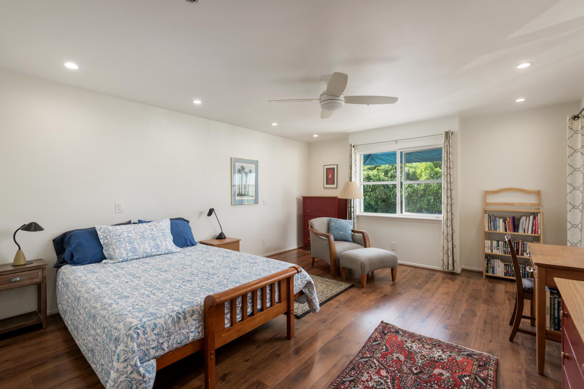 1809 Cliff Drive Apt 1