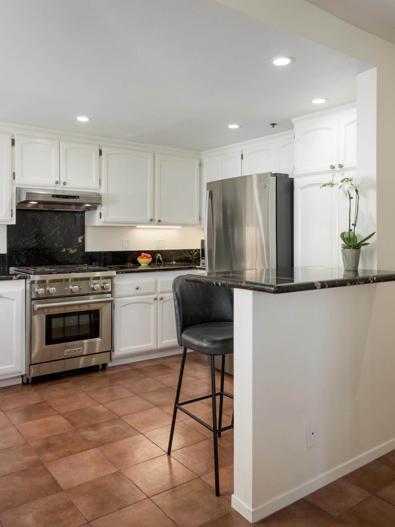 1809 Cliff Drive Apt 1