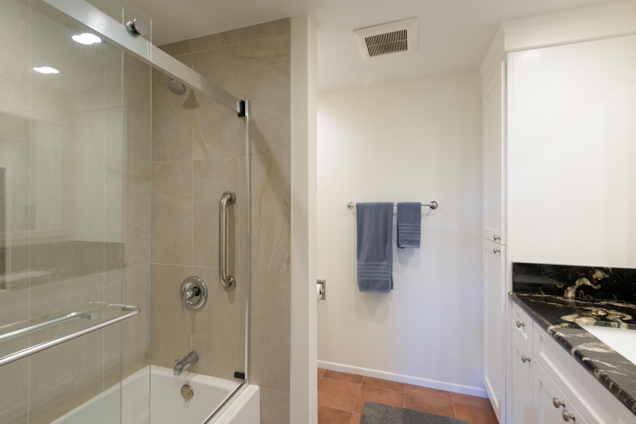 1809 Cliff Drive Apt 1