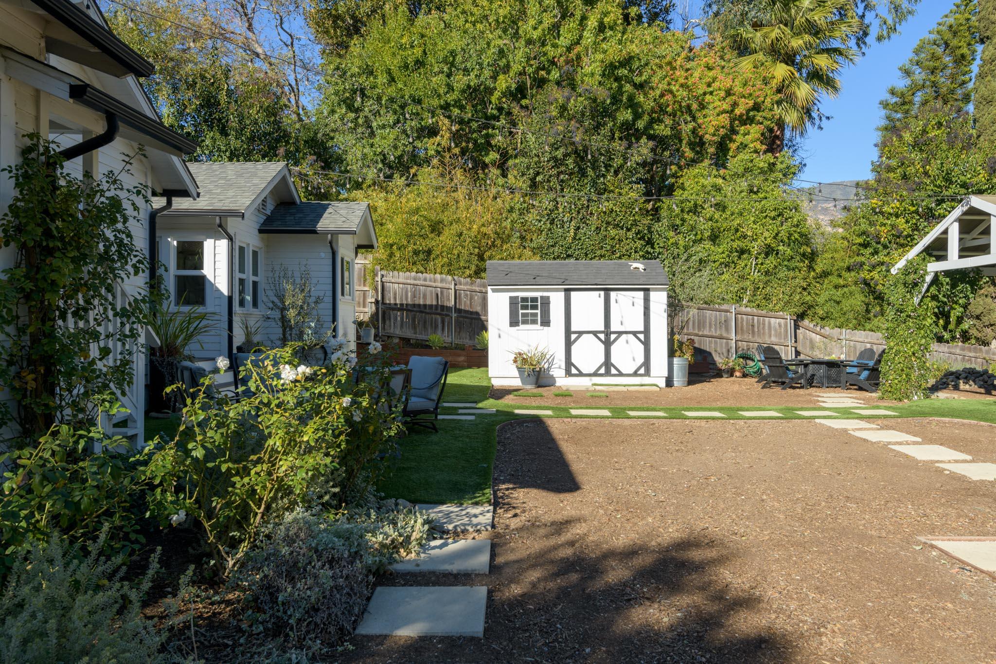 496 N La Cumbre Road