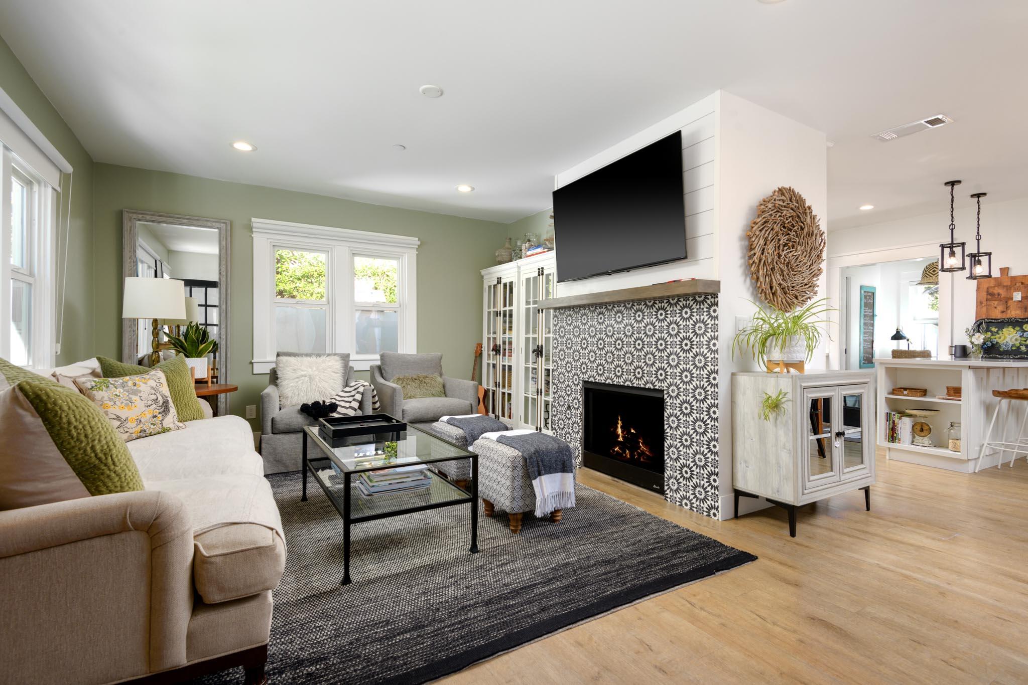 496 N La Cumbre Road