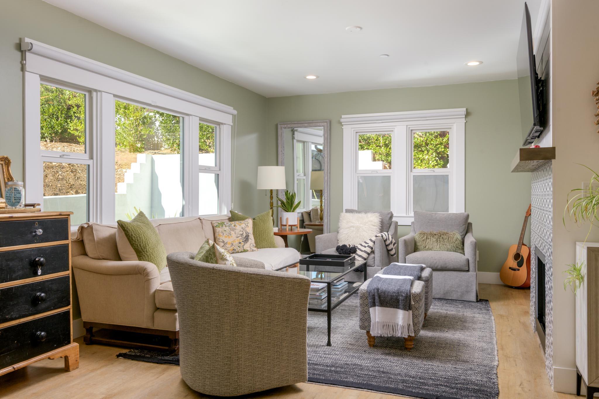 496 N La Cumbre Road