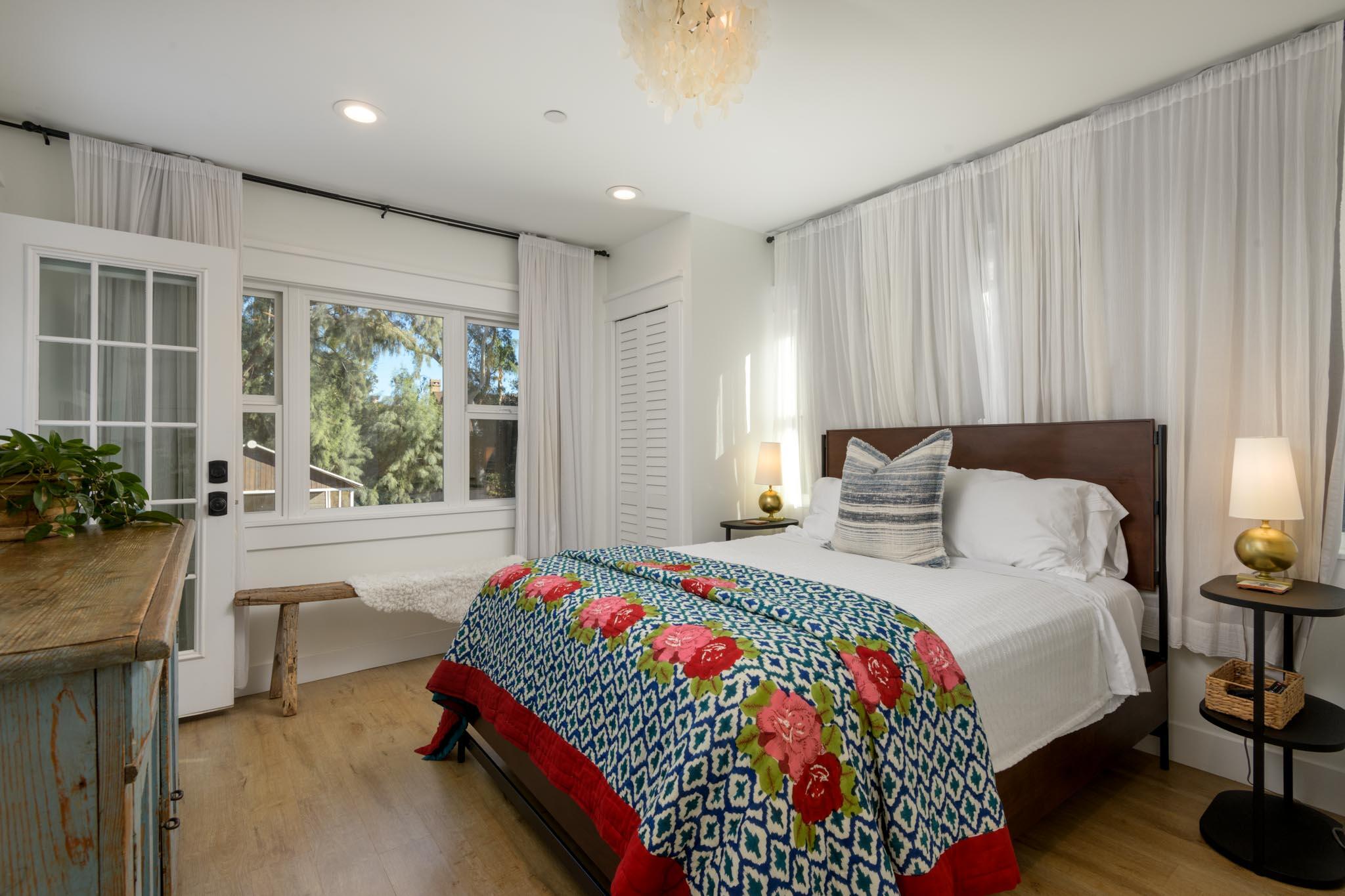 496 N La Cumbre Road