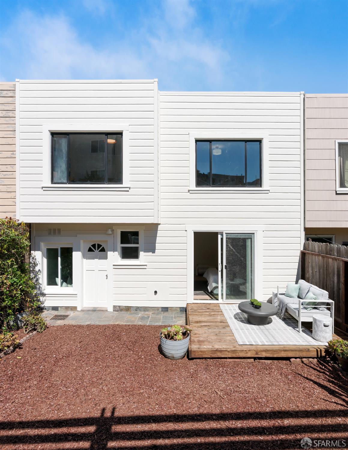 1325 Cayuga Avenue