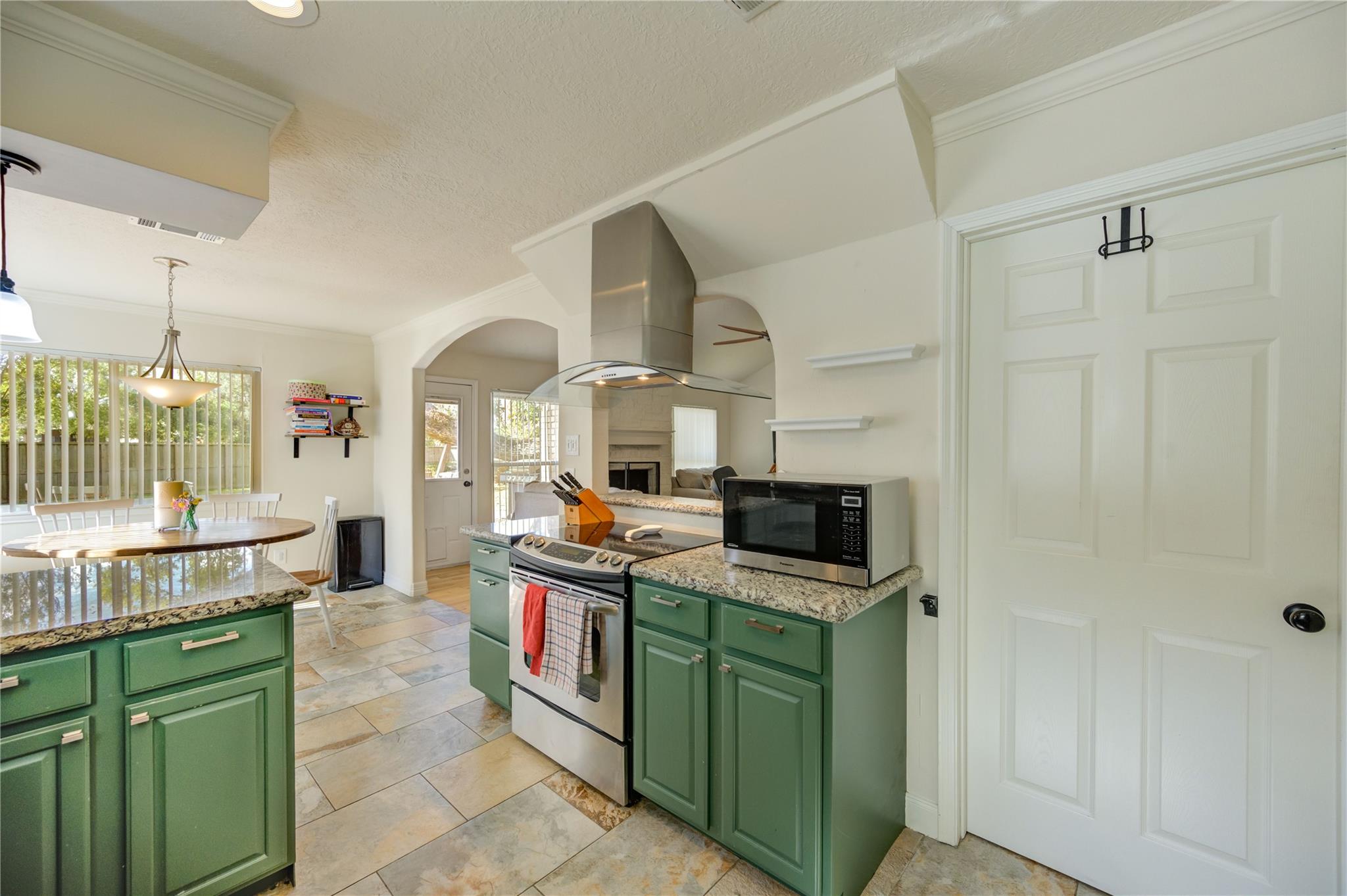 2410 Parkview Drive, Pearland