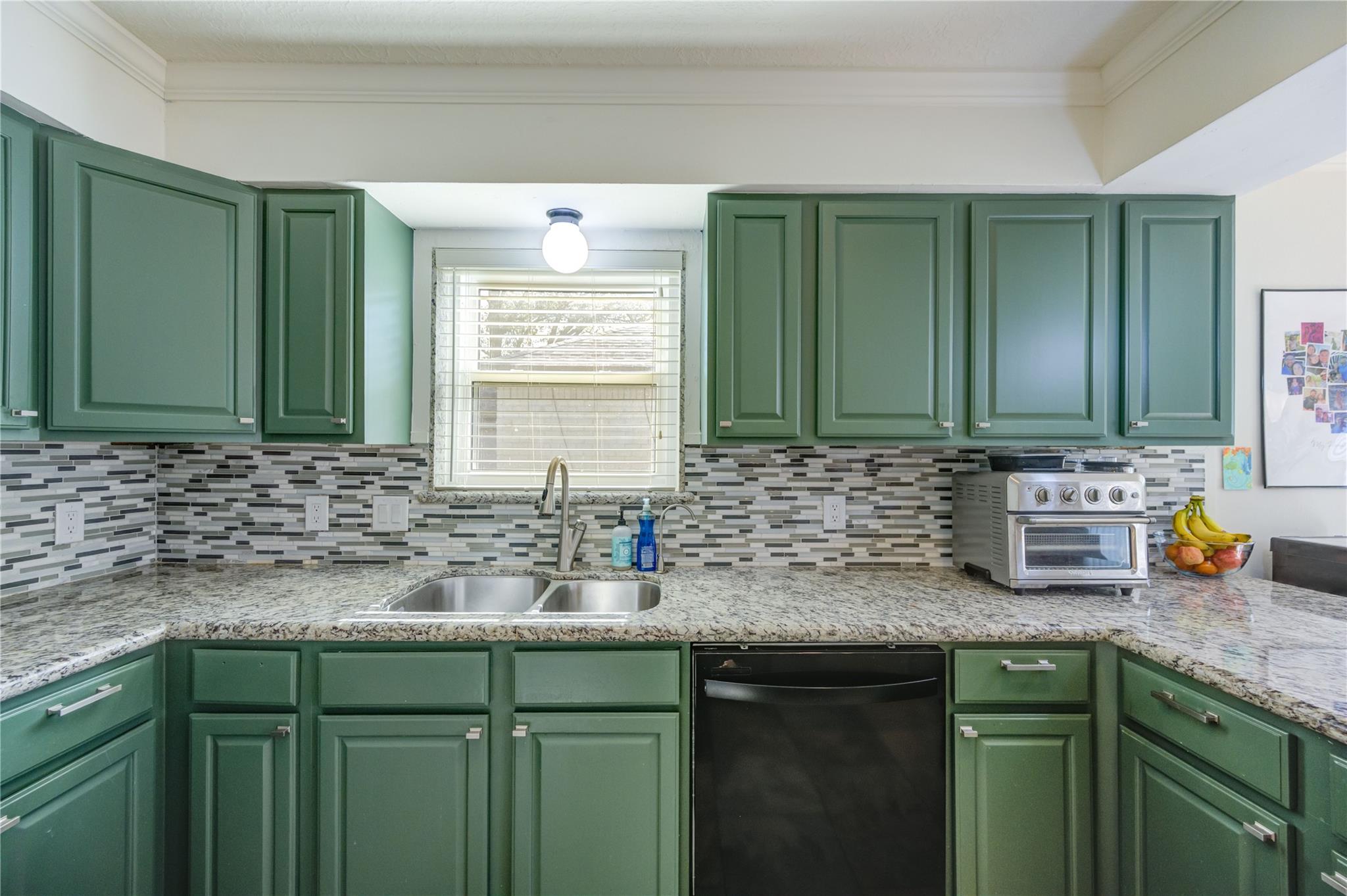 2410 Parkview Drive, Pearland