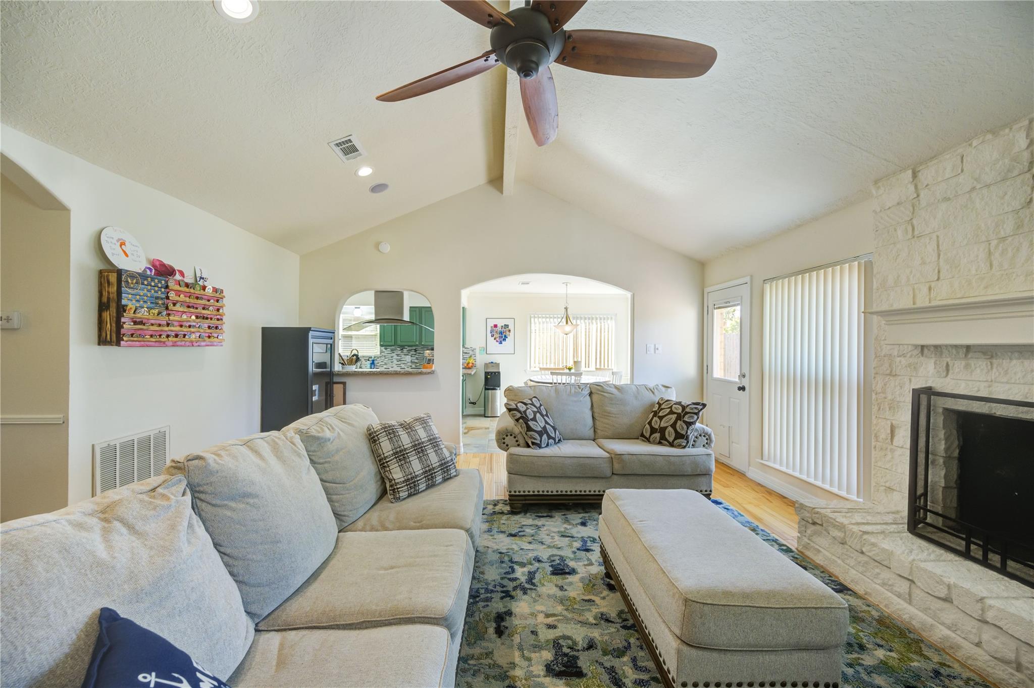 2410 Parkview Drive, Pearland