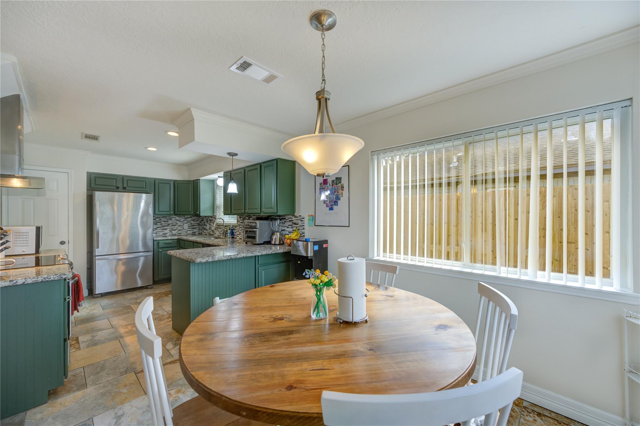 2410 Parkview Drive, Pearland