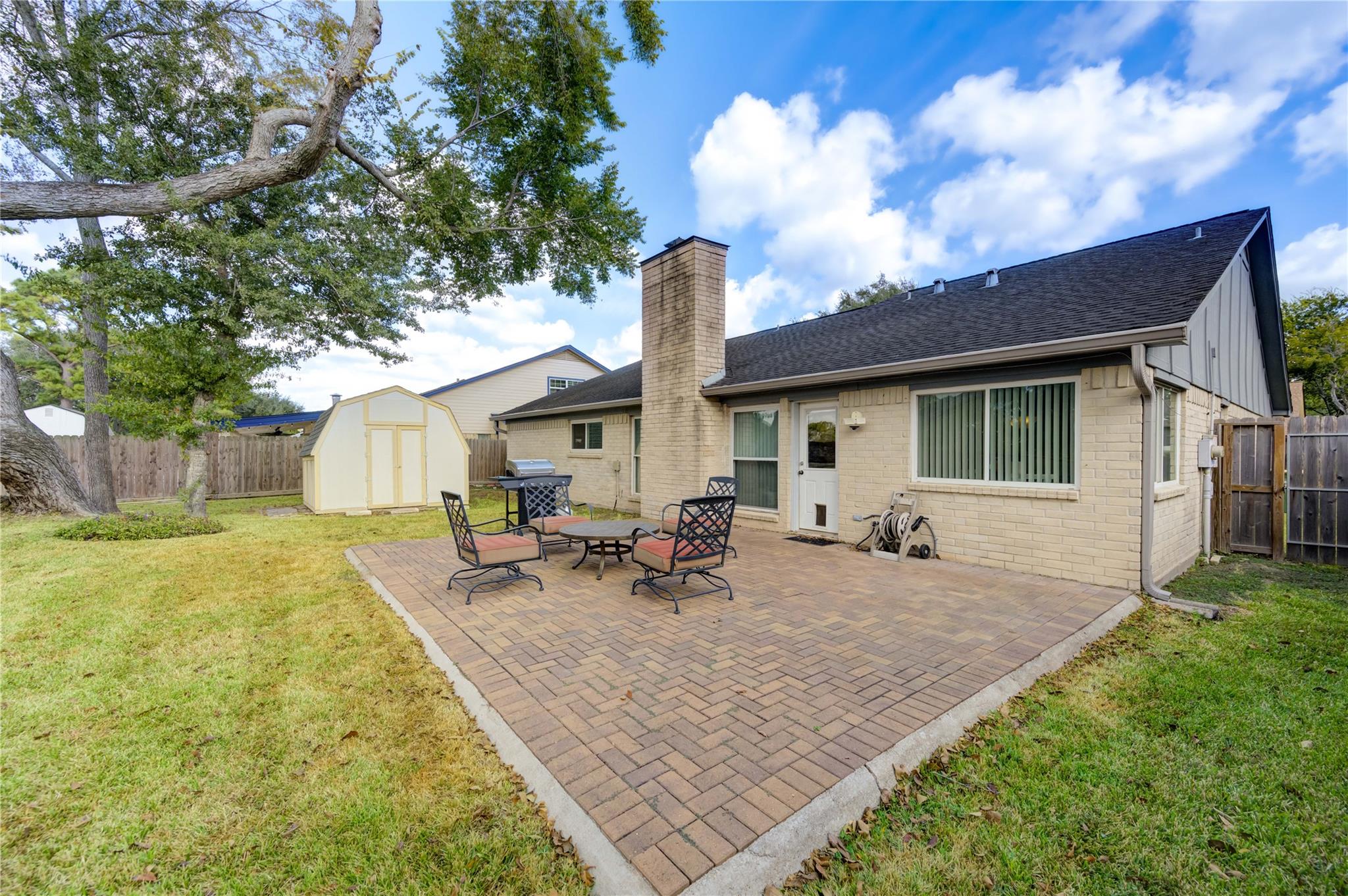 2410 Parkview Drive, Pearland