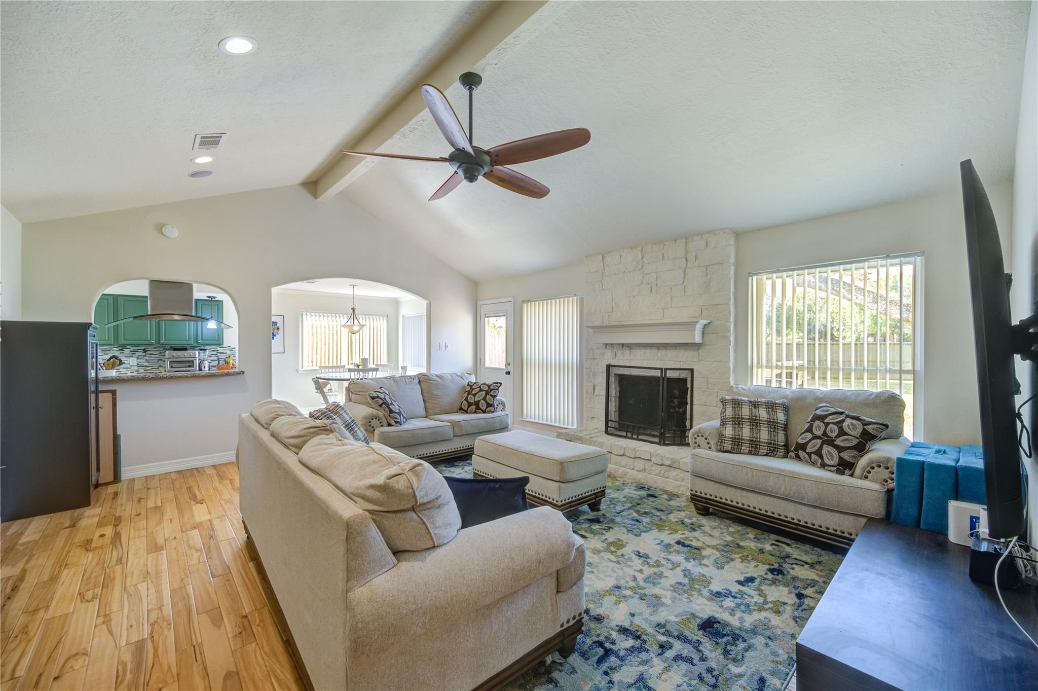 2410 Parkview Drive, Pearland