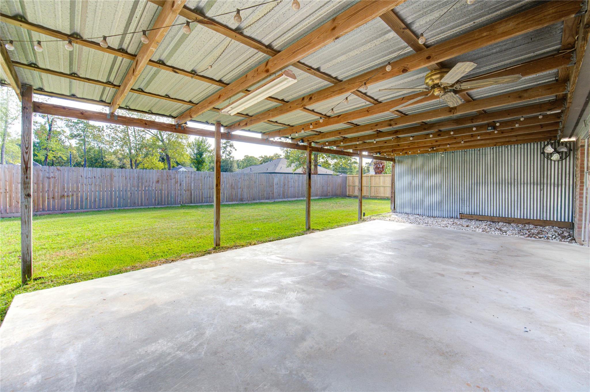 2707 Deep Anchor Way, Crosby