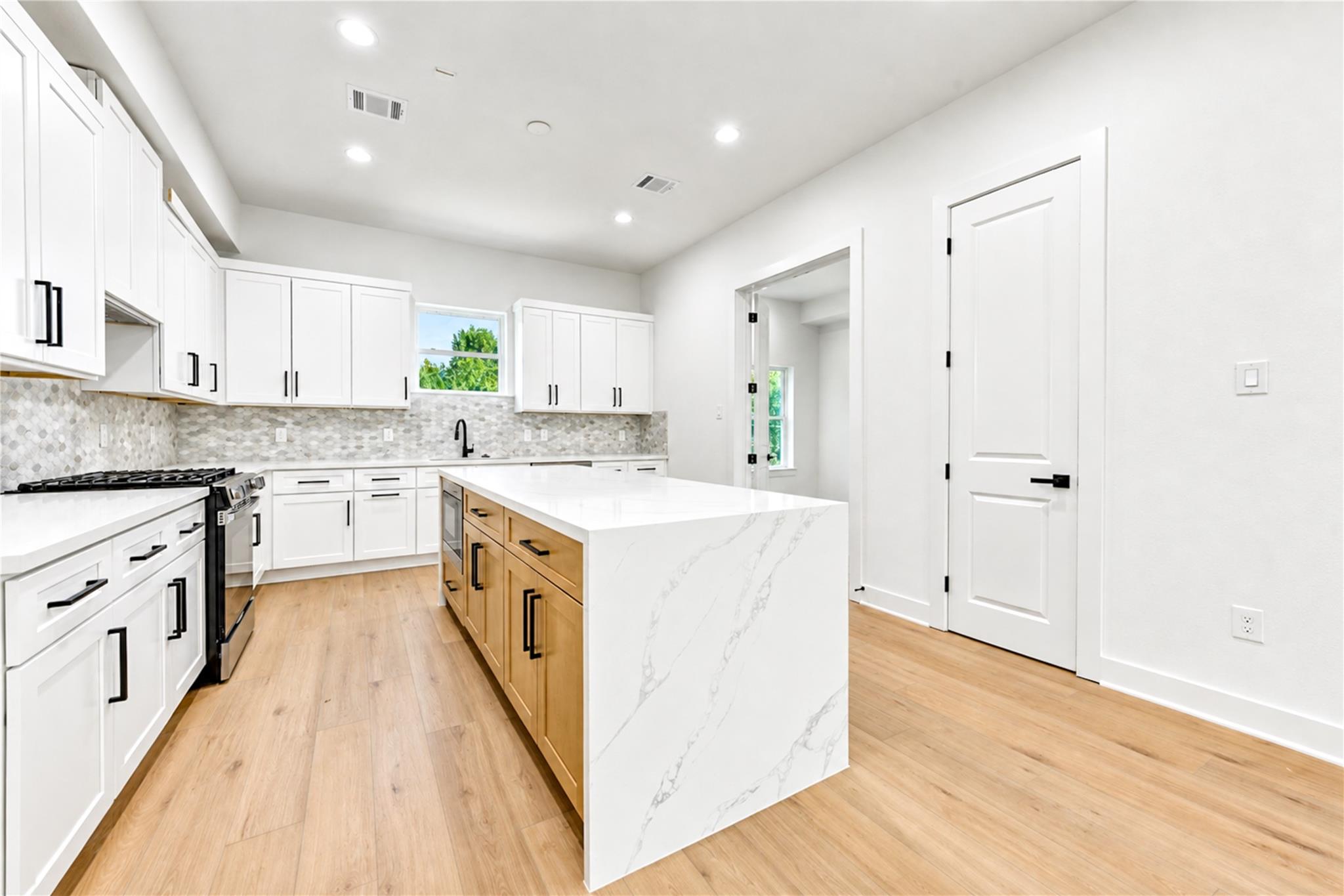 4524 Creekmont Drive