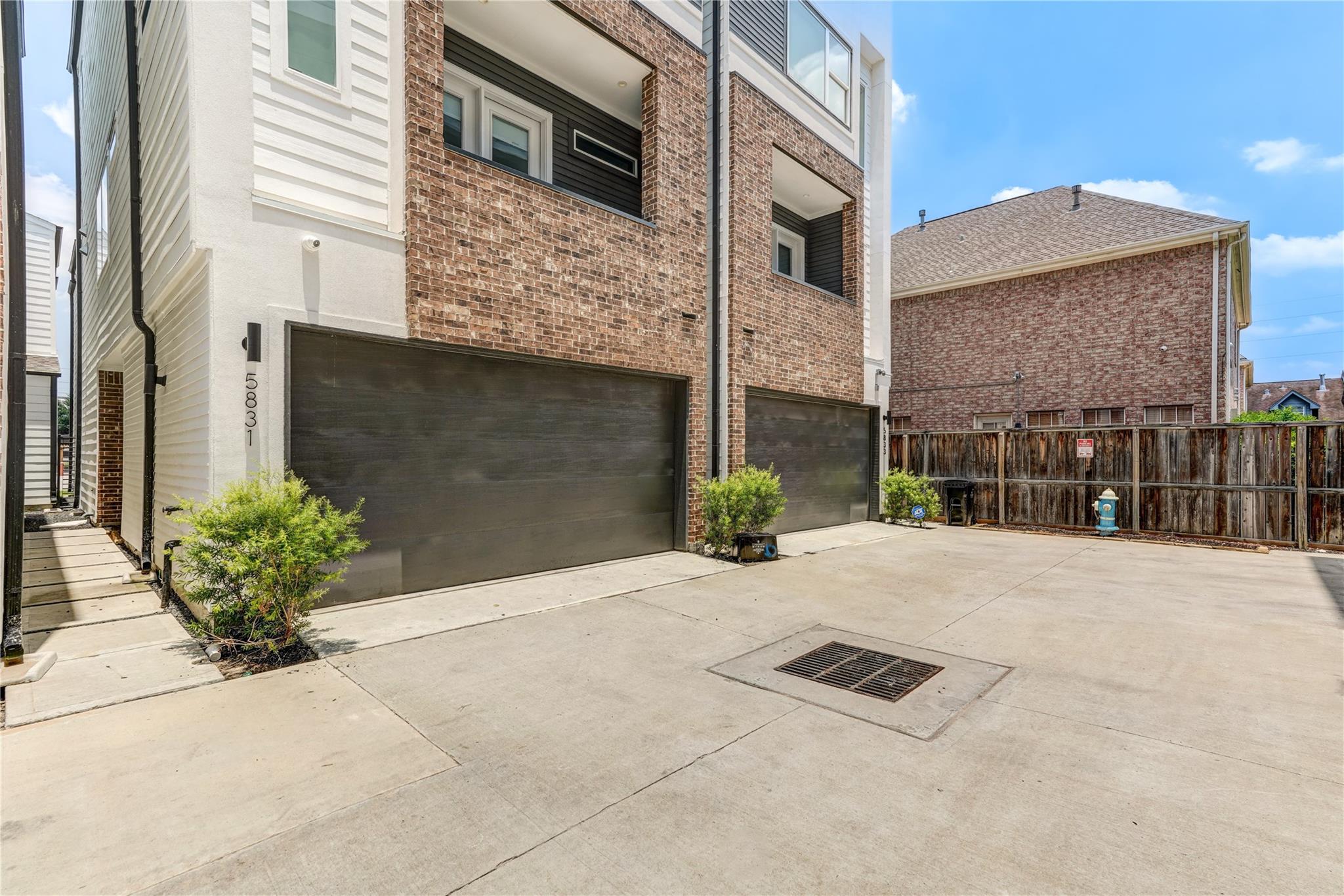 5831 Dolores Street, Houston