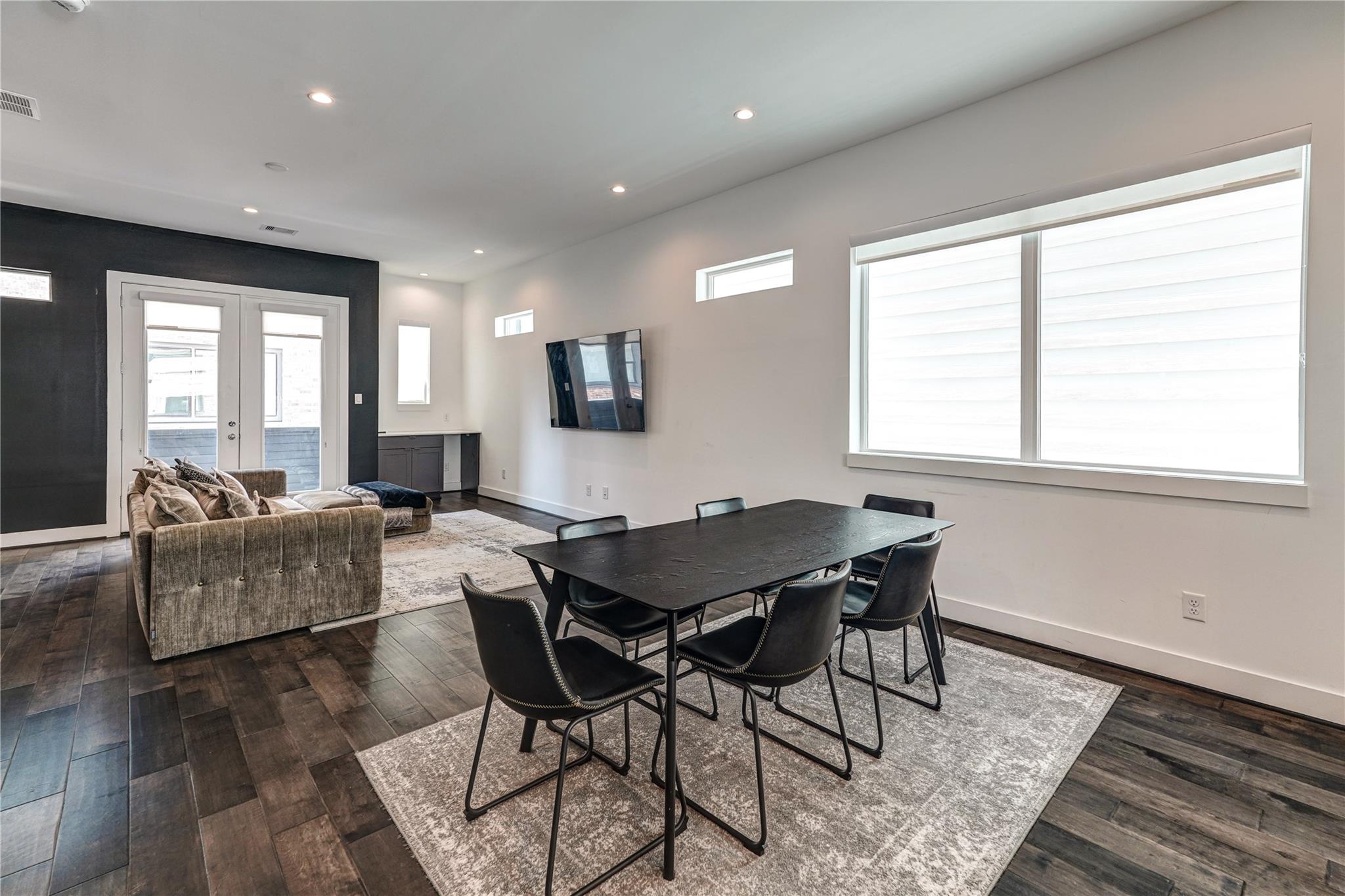 5831 Dolores Street, Houston