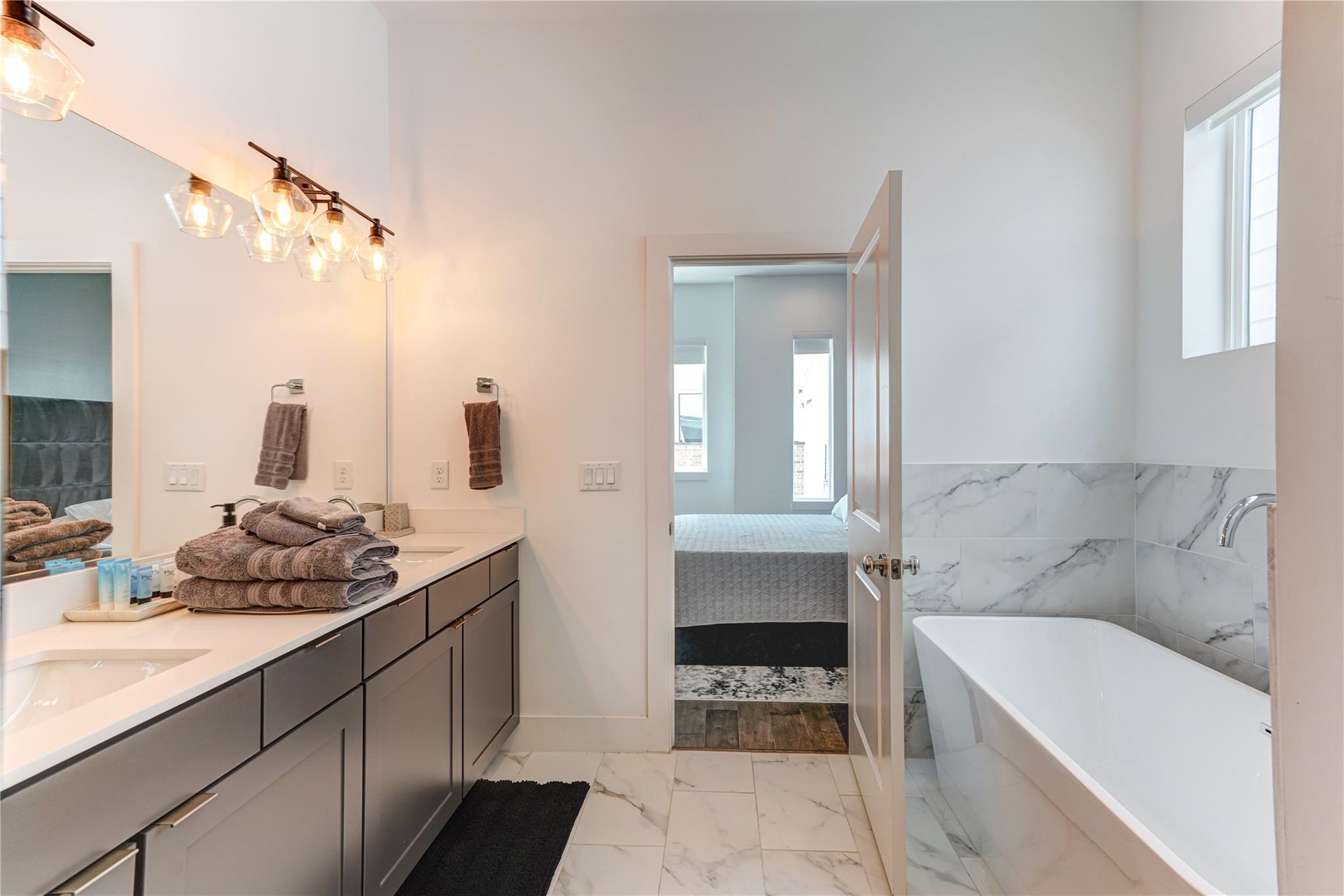 5831 Dolores Street, Houston