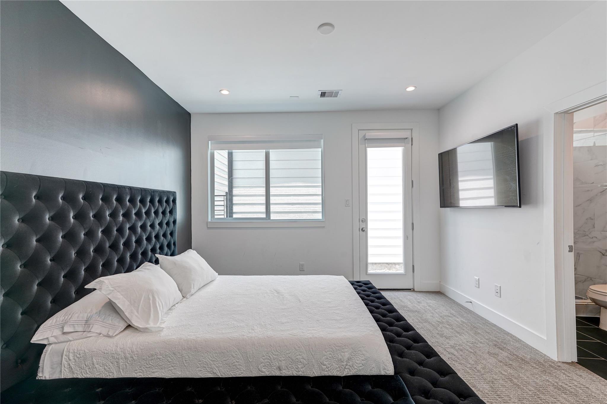 5831 Dolores Street, Houston
