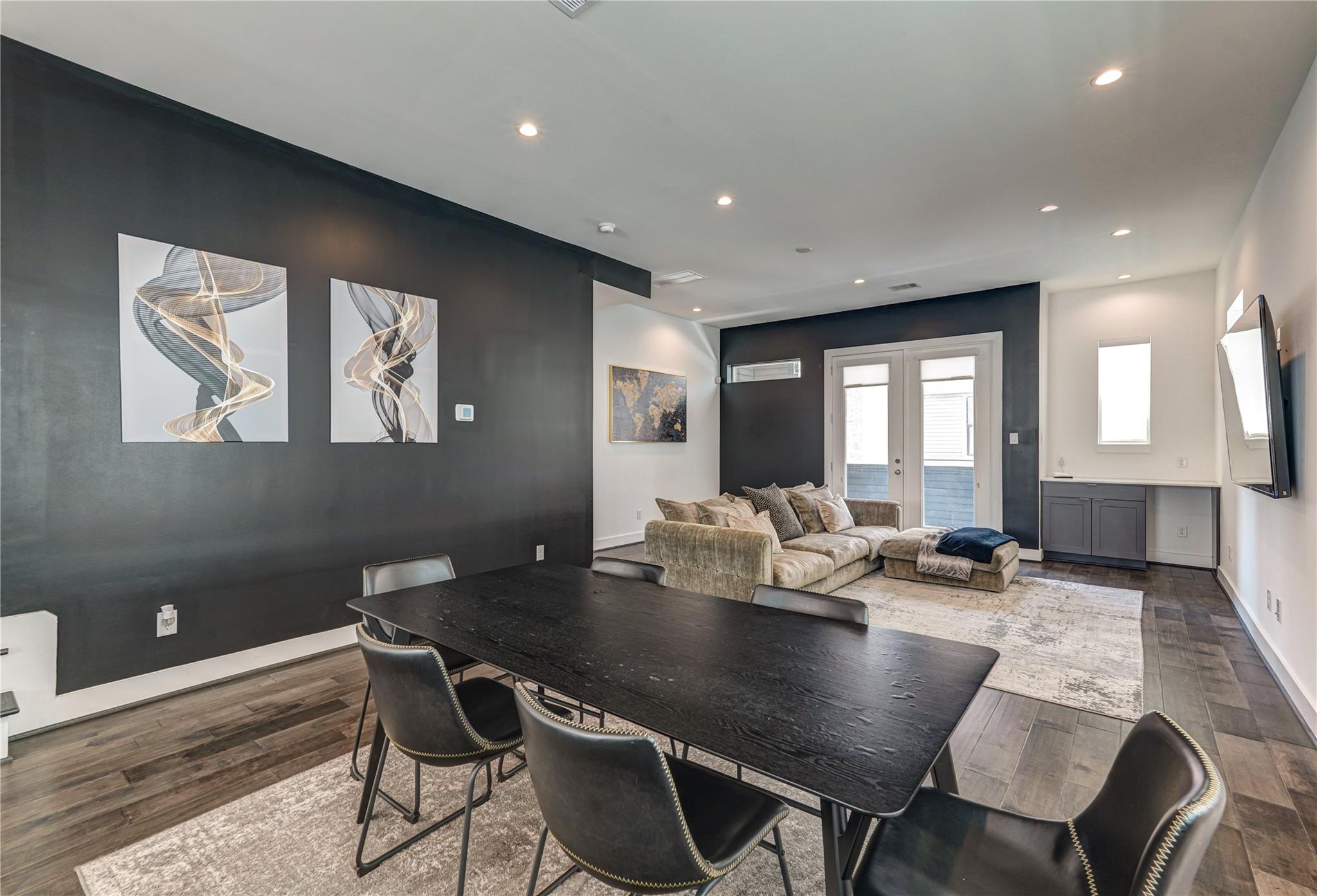 5831 Dolores Street, Houston