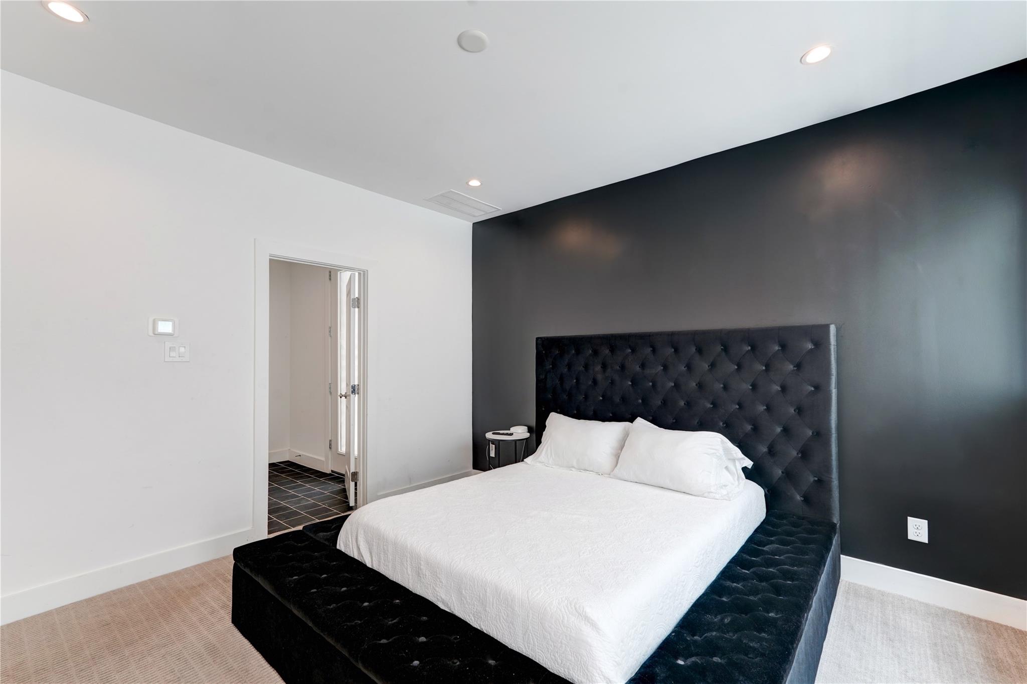 5831 Dolores Street, Houston