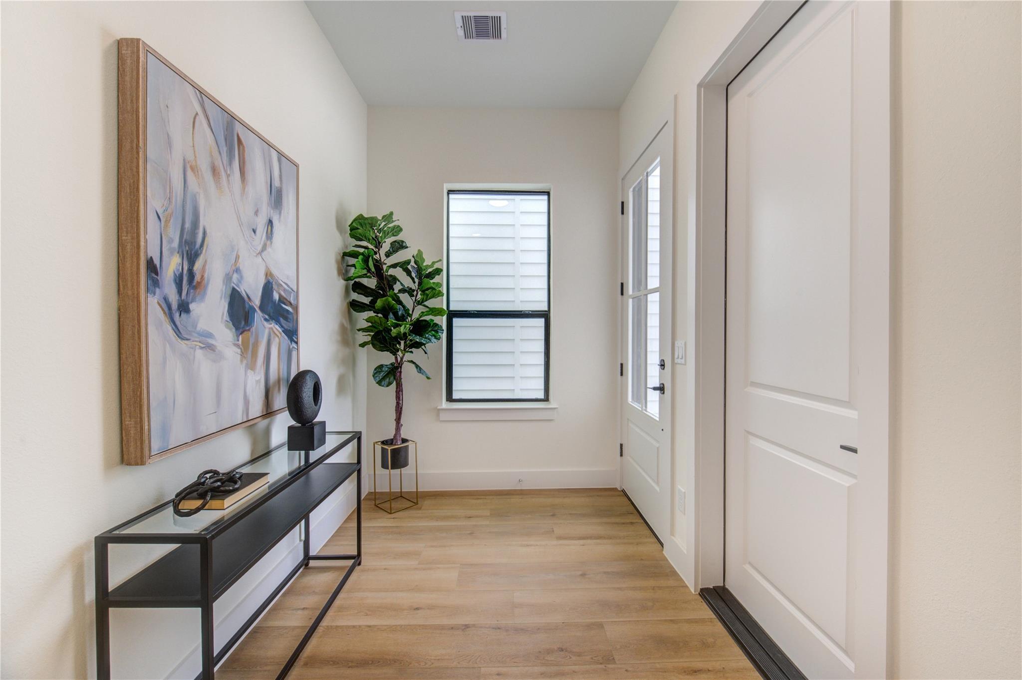 6121 Pacific Forest, Houston