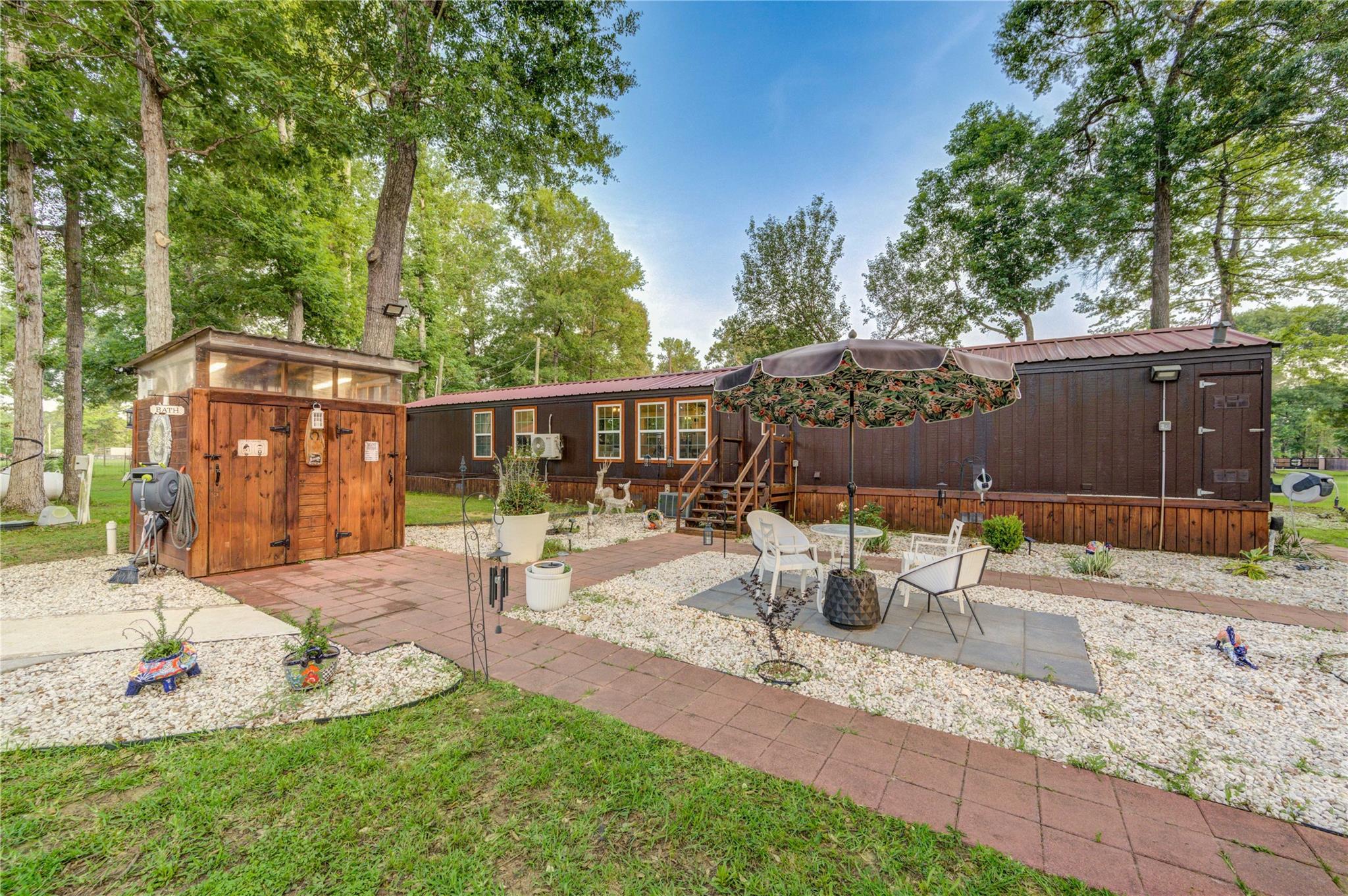 15401 Stoltje Drive
