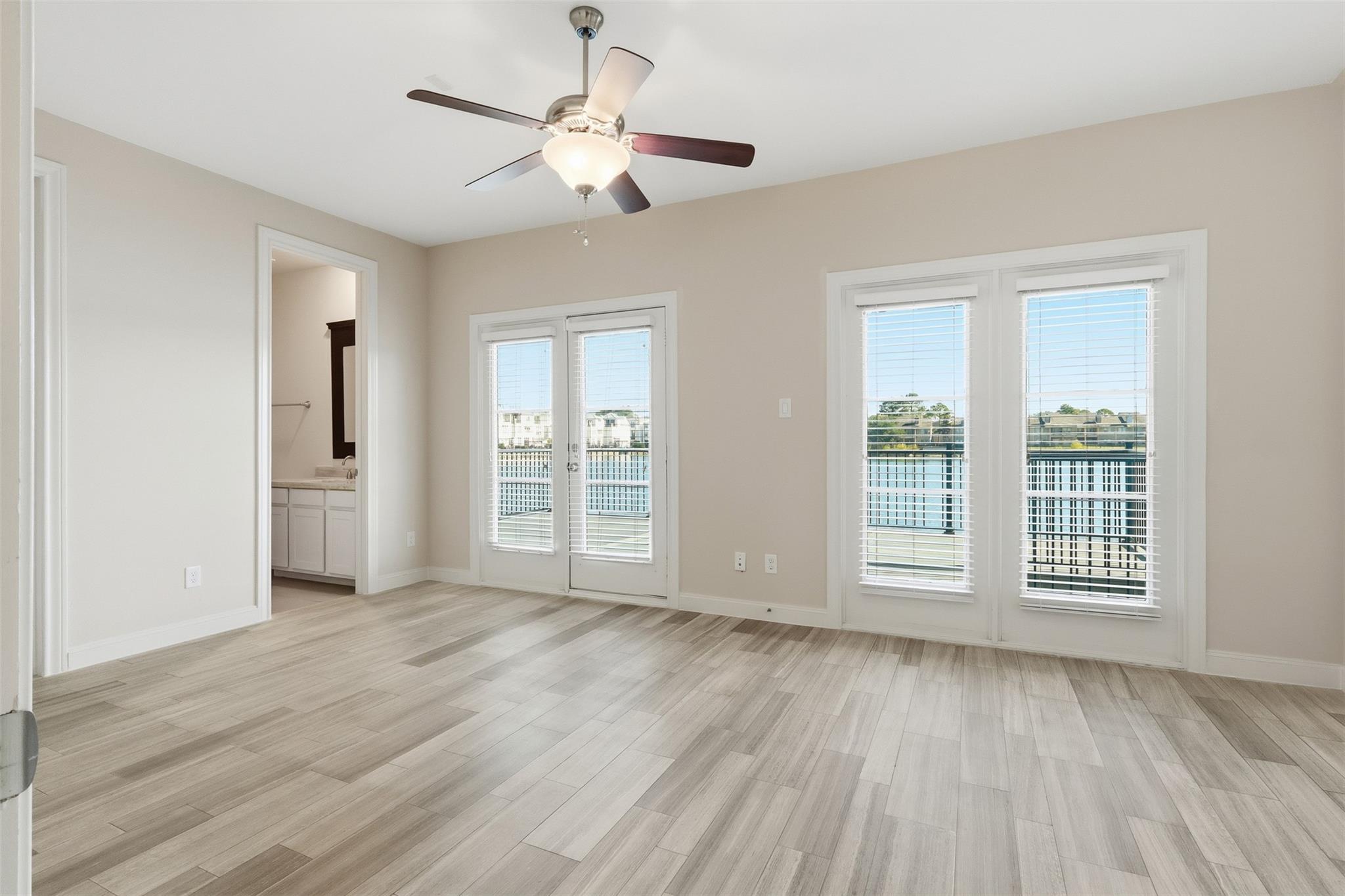 2134 Lakeshore Edge Drive